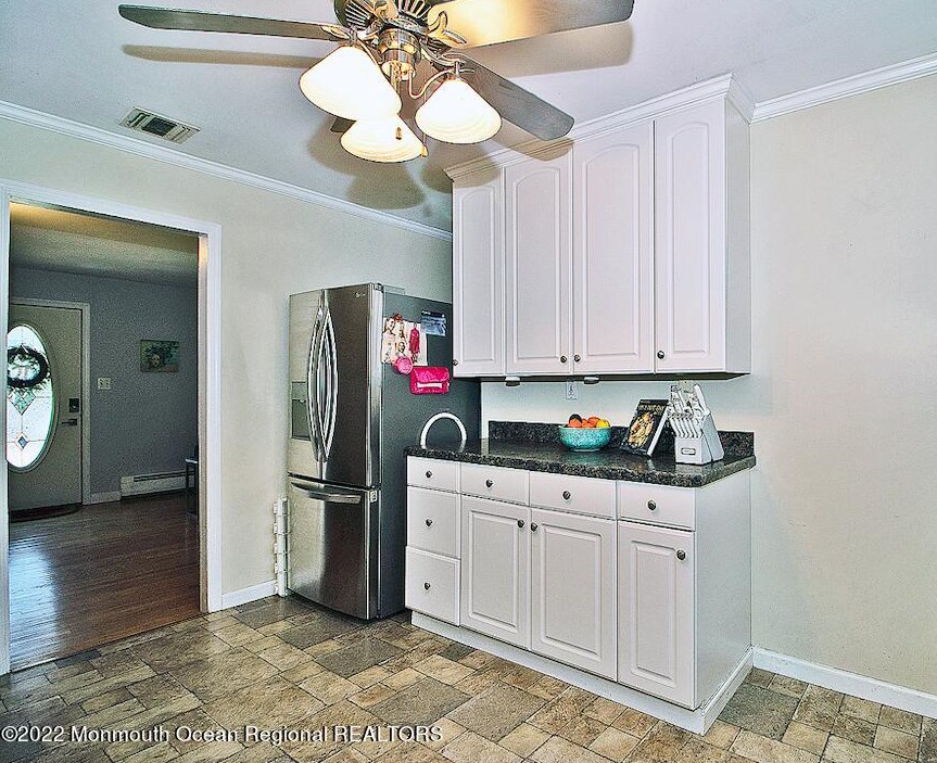 616 Cable Ave, Beachwood NJ  08722-3638 exterior