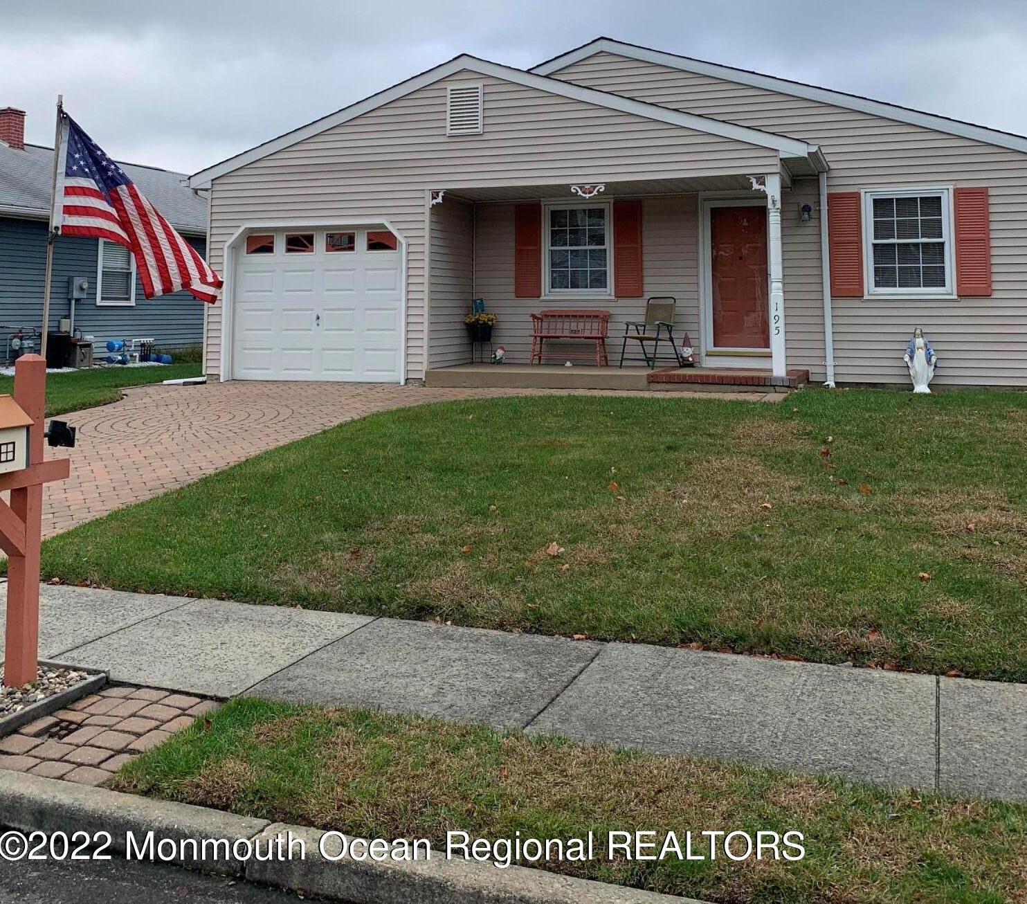 195 Pulaski Blvd, Toms River, NJ 08757-6458