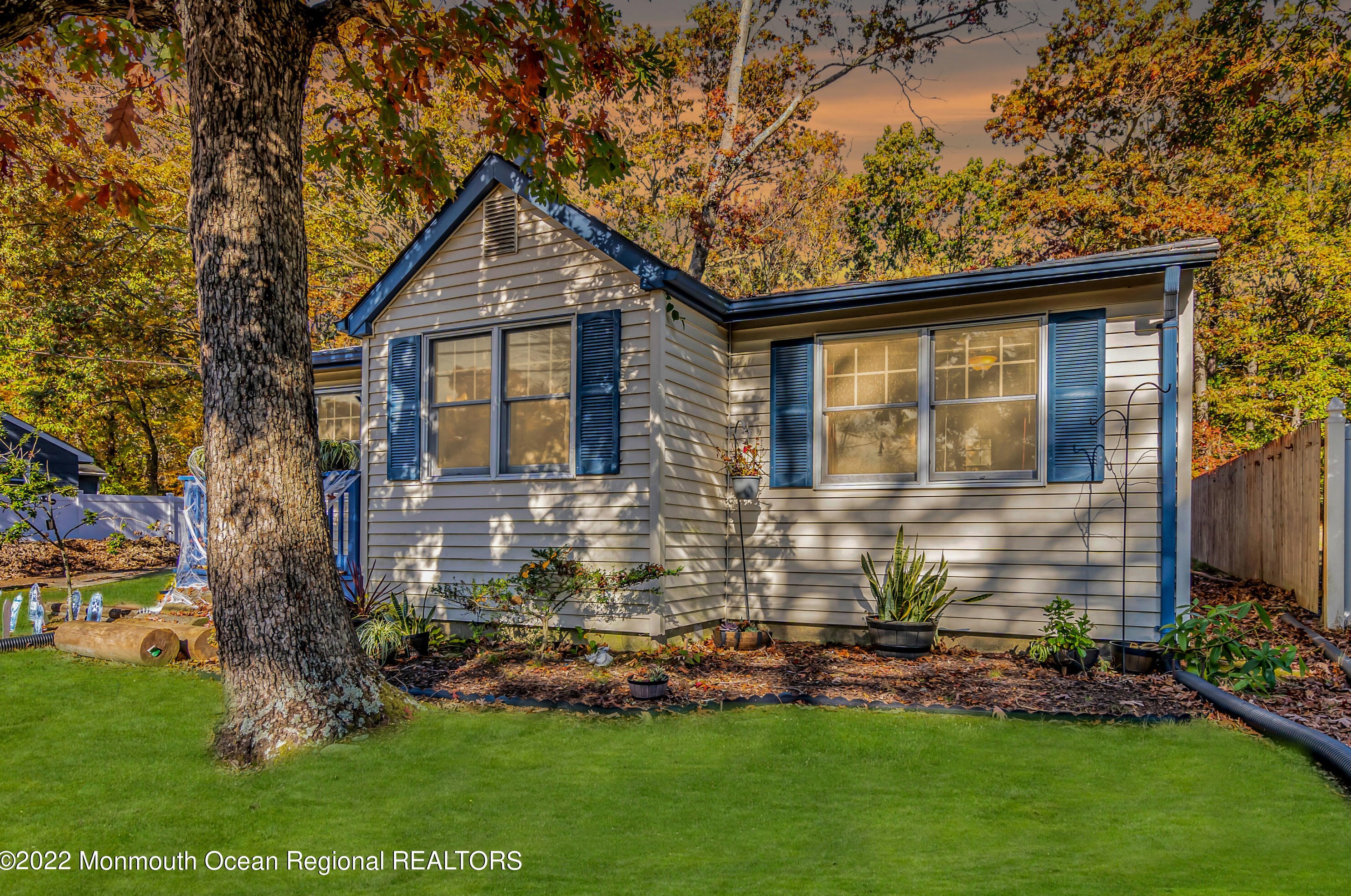 415 Shady Ln, Wall Township NJ  07731-1918 exterior