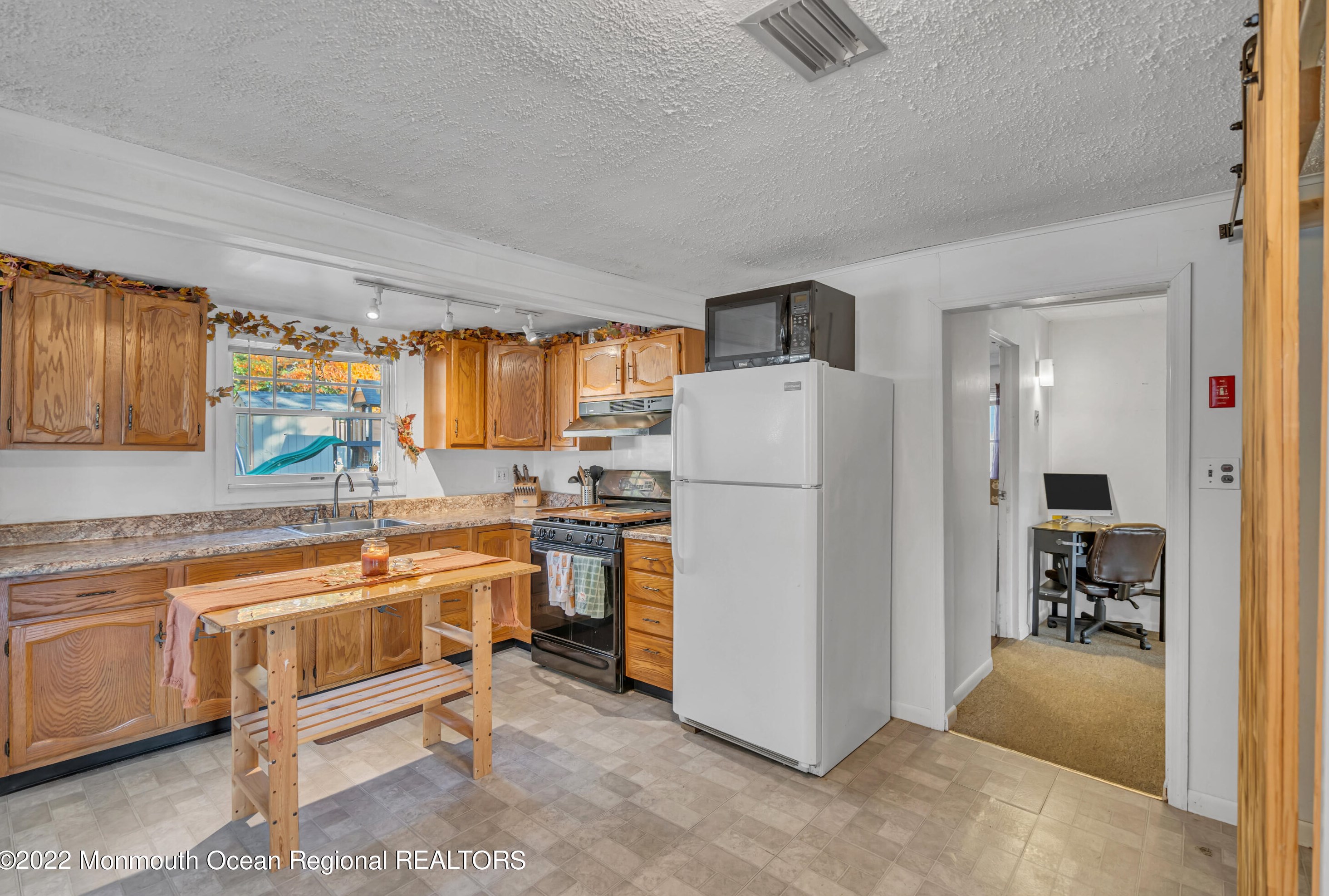 415 Shady Ln, Wall Township NJ  07731-1918 exterior