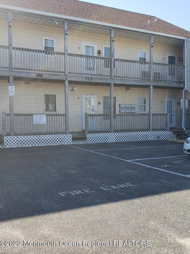 113 Lincoln Ave #2, Pelican Island, NJ 08751