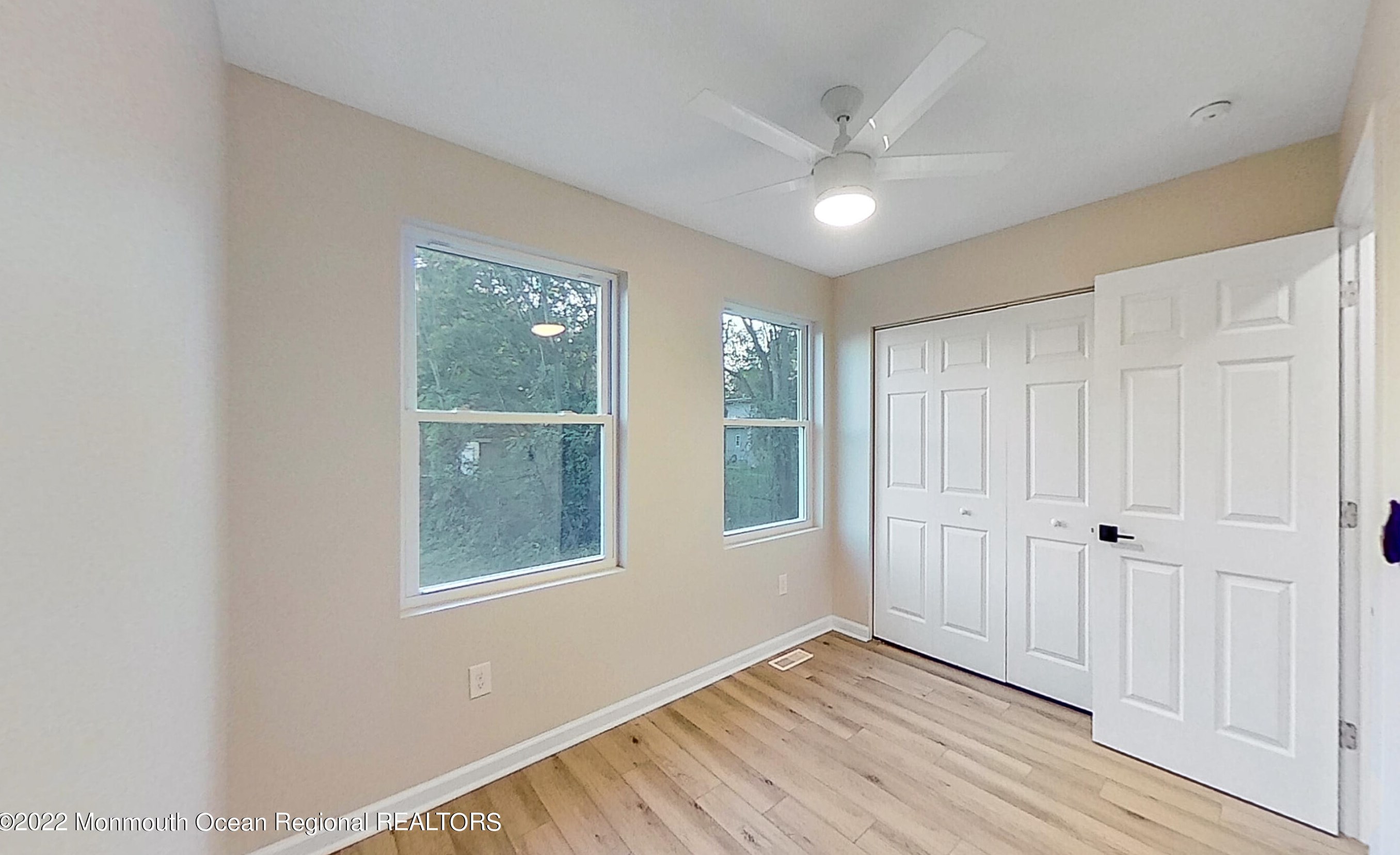 221 Truman Ave, Aura NJ  08028-3394 exterior