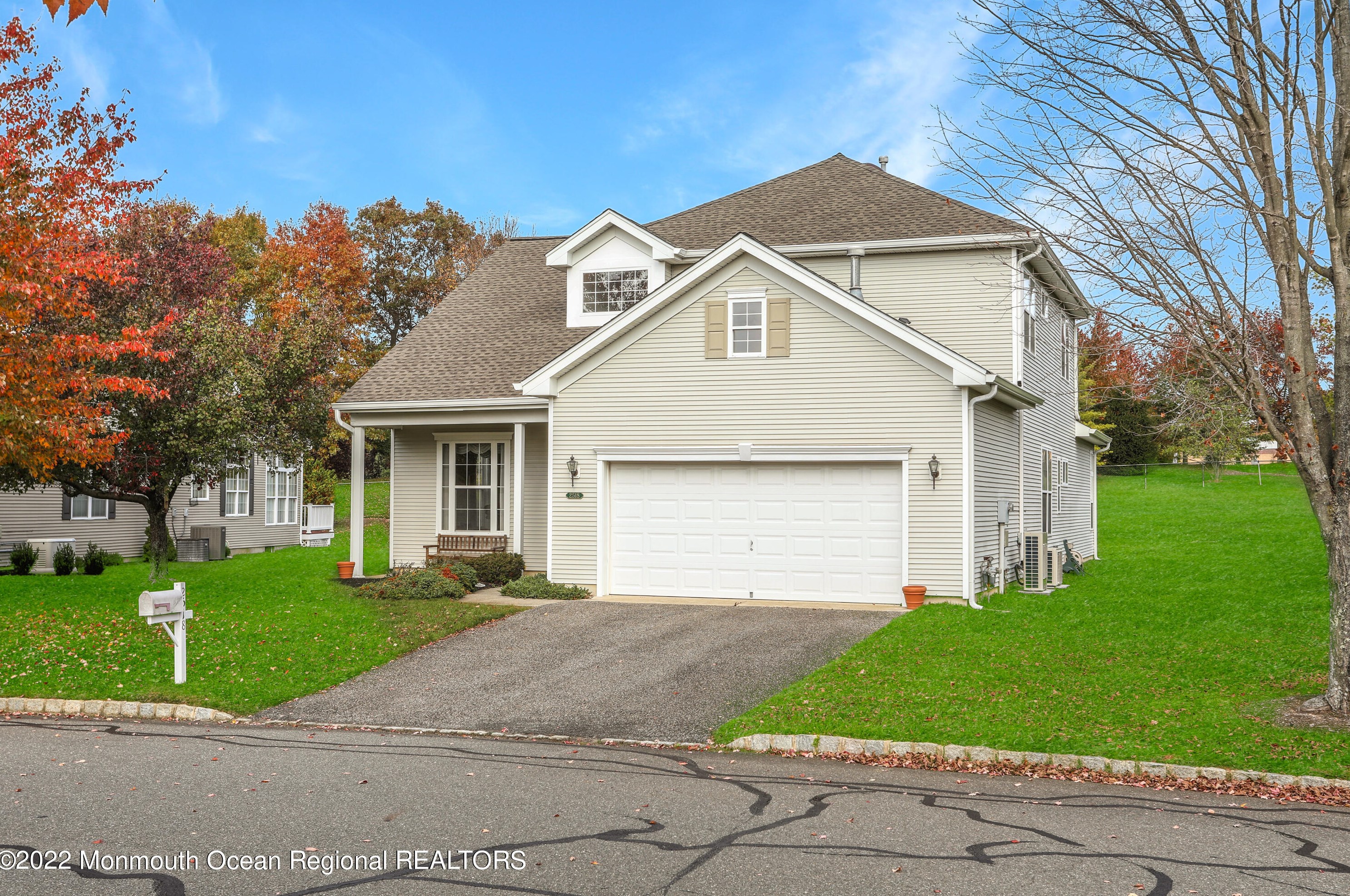 2518 Sparrowbush Ln, Wall Township, NJ 08736-2210