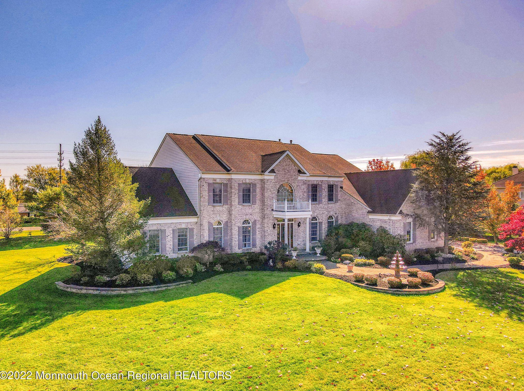 12 Equinox Ln, East Freehold, NJ 07728