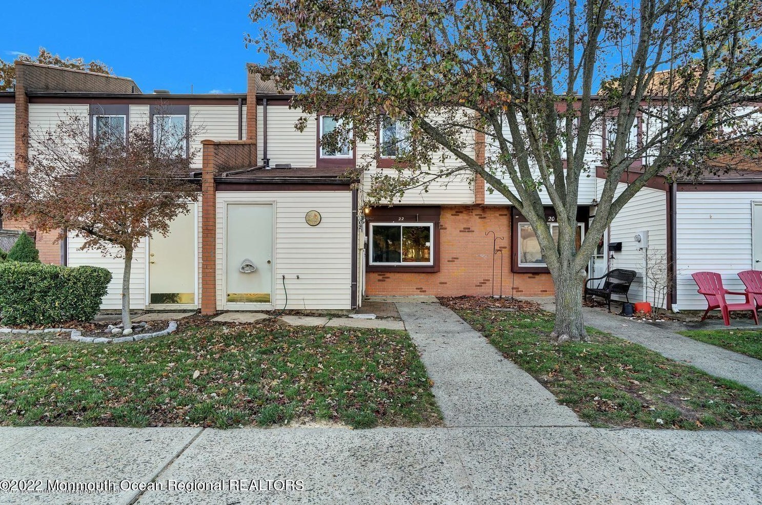 22 Coventry Ct, Bricktown, NJ 08724