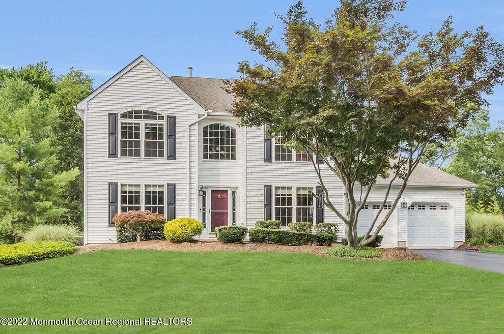 33 Cottonwood Dr, Jackson Twp, NJ 08527