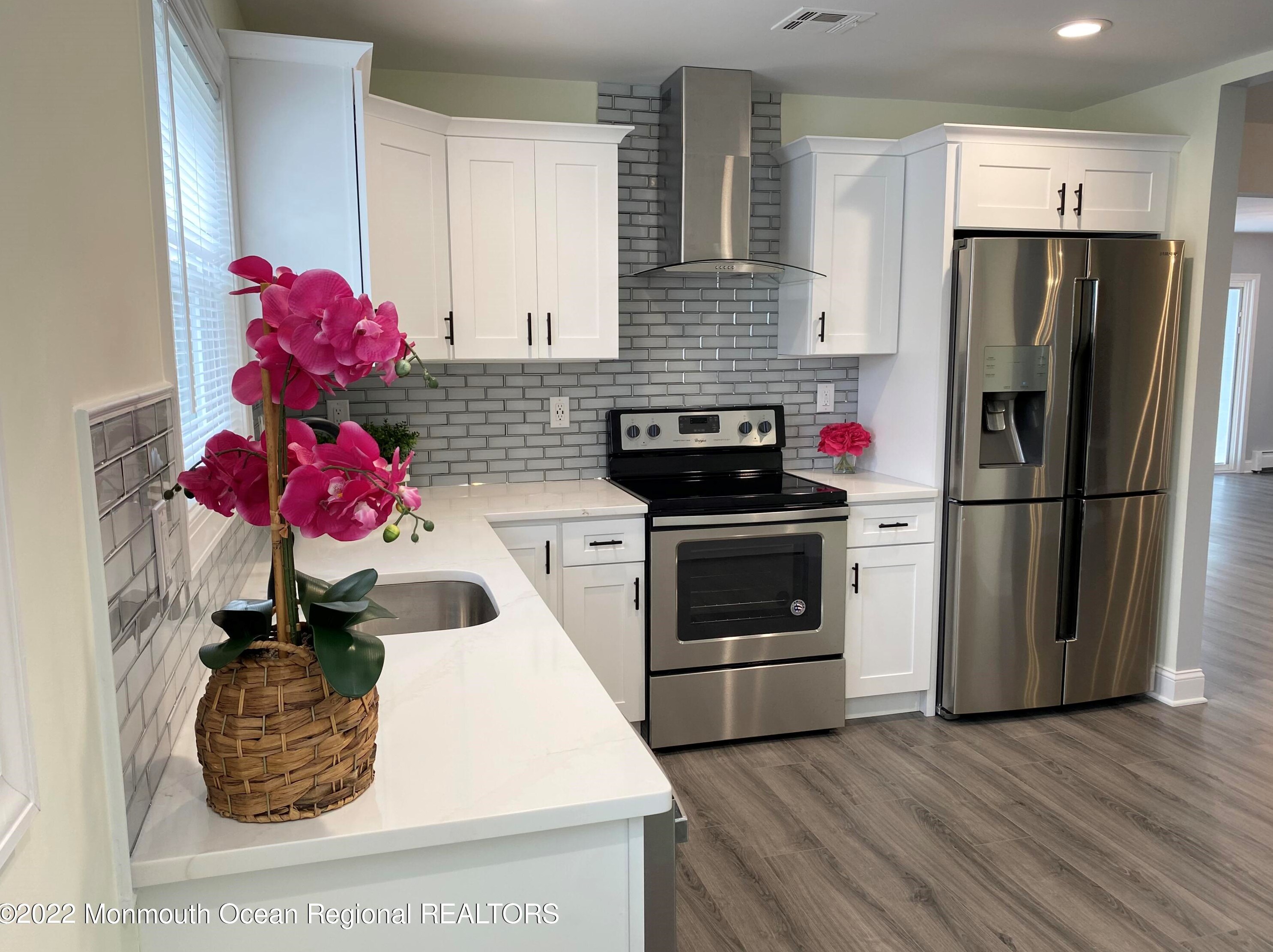 20 Redhook Bay Dr, Toms River, NJ 08757-6145