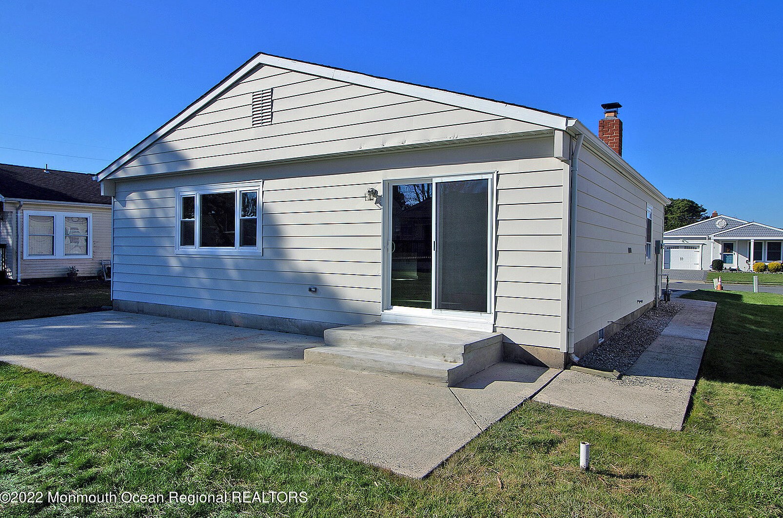 8 Camrose St, Toms River NJ  08757-6241 exterior