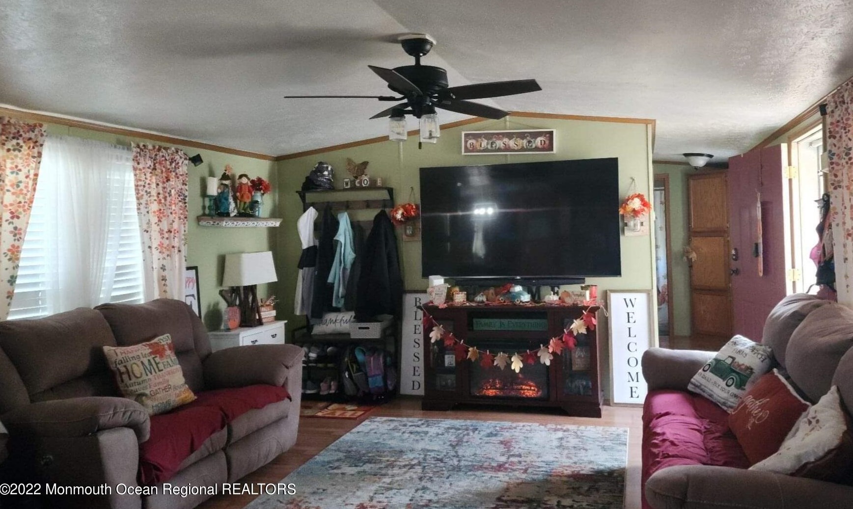 54 Locust Grove, Hazlet, NJ 07730