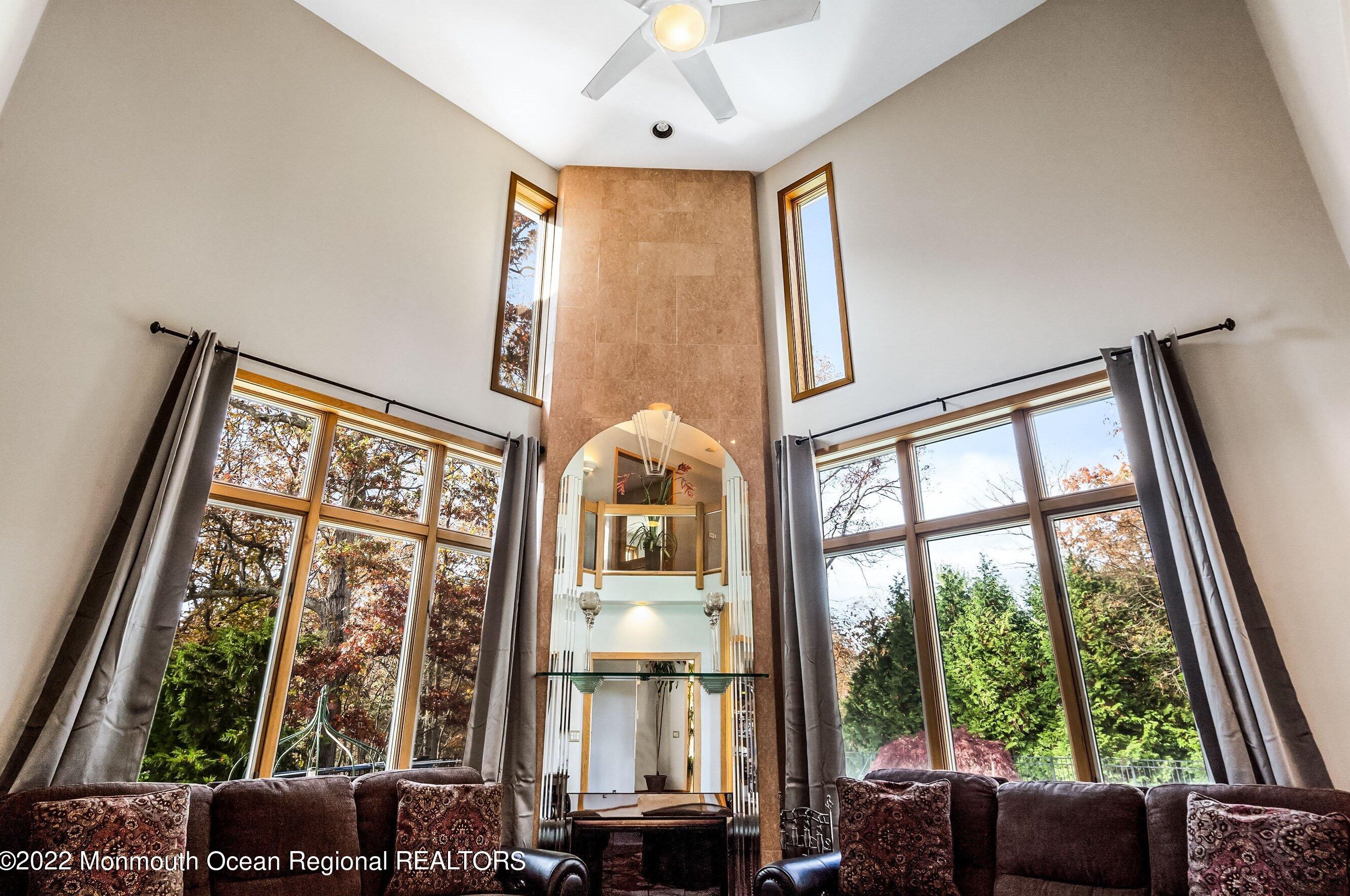 5 Country Ct, Plumsted Township, NJ 08533