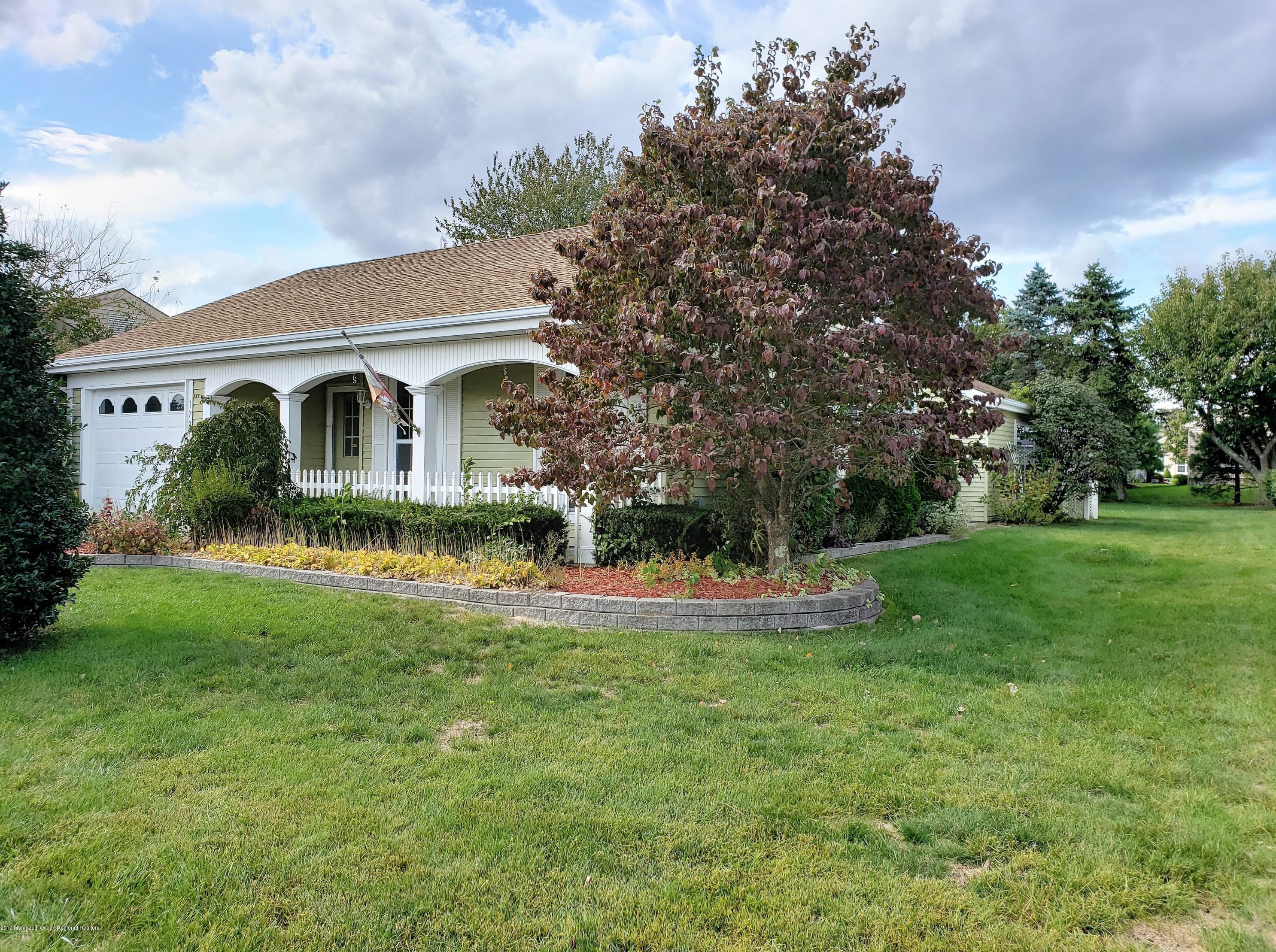 172 Buckingham Dr N, Lakehurst, NJ 08759