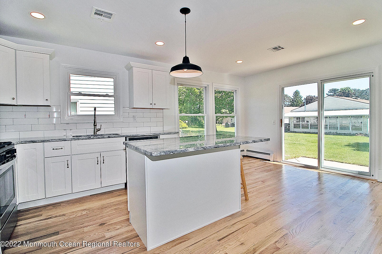 11 Lismore Dr, Toms River NJ  08757-5947 exterior