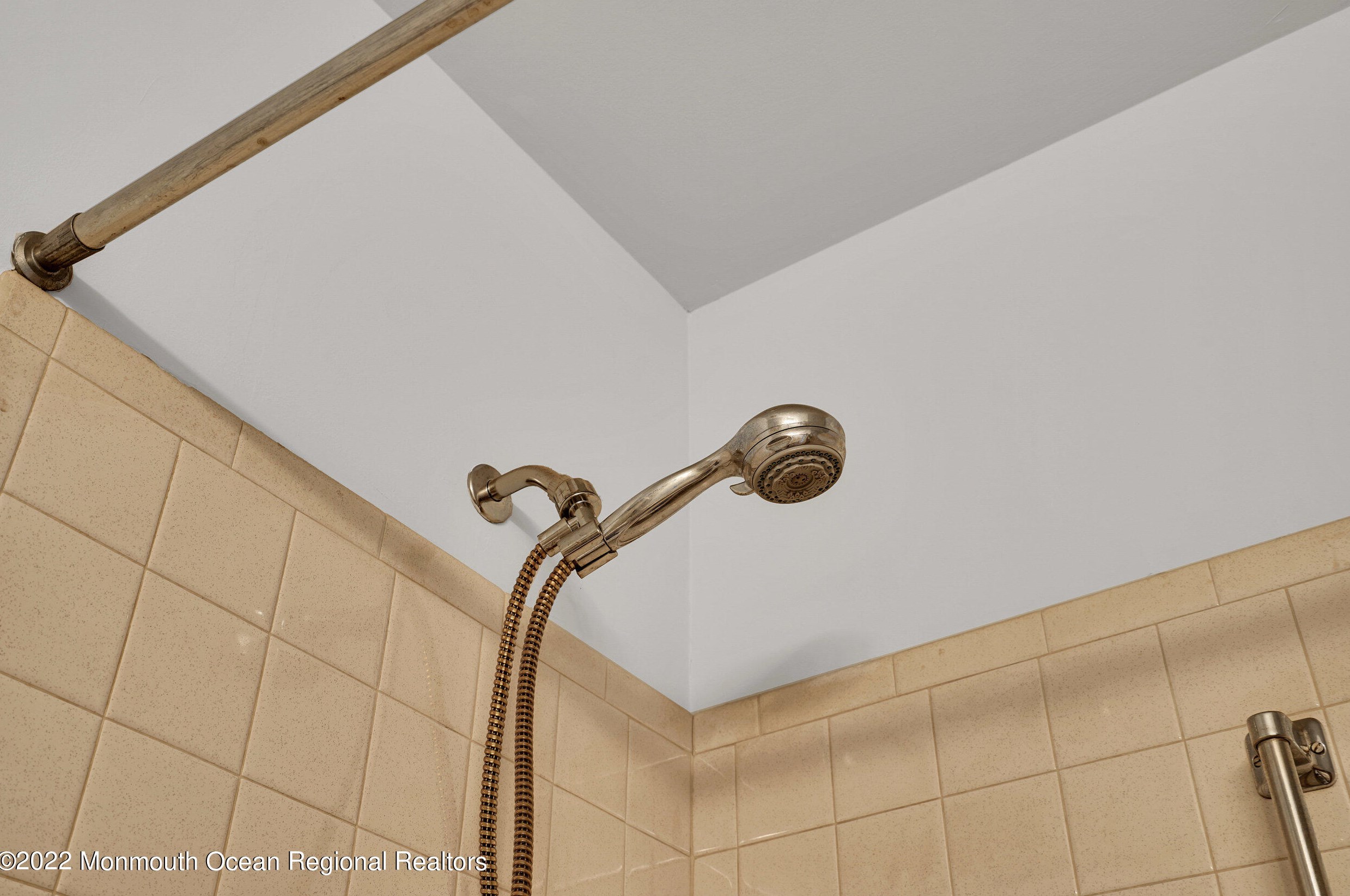 13 Miramar Ct, Toms River NJ  08757-3835 exterior