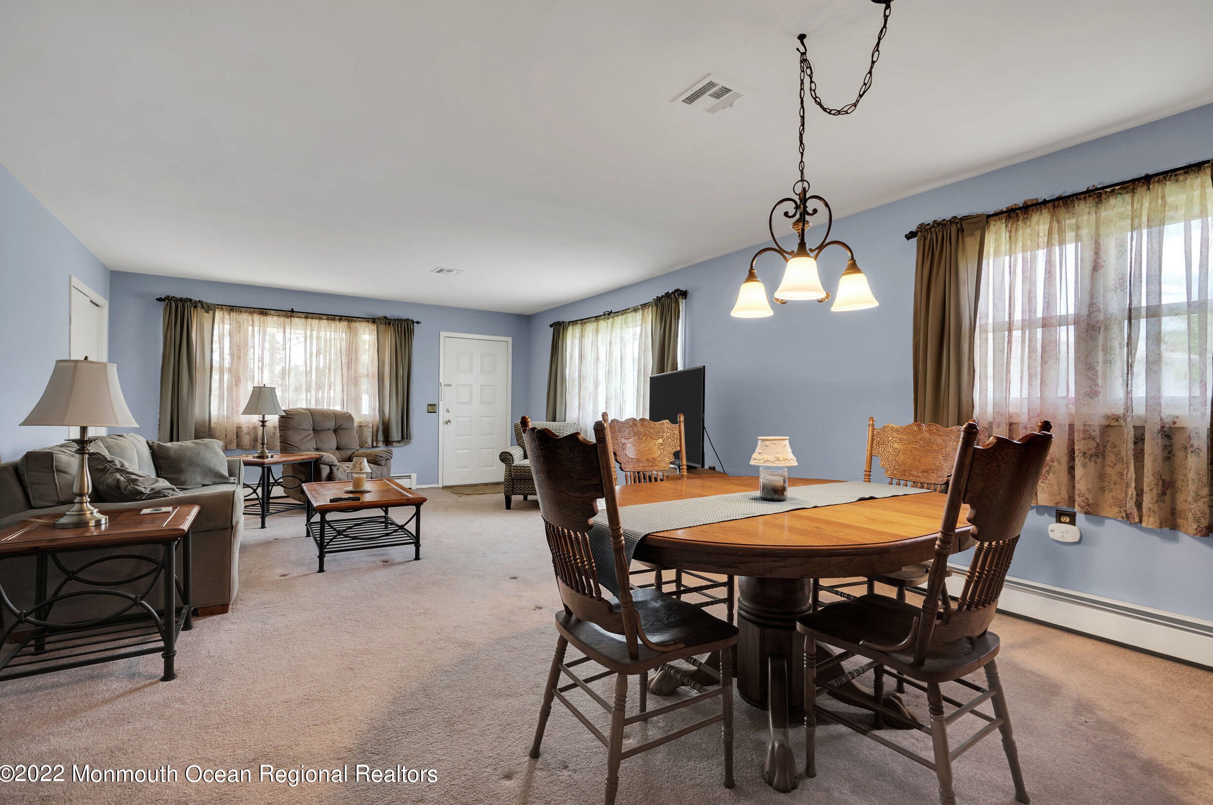 13 Miramar Ct, Toms River NJ  08757-3835 exterior