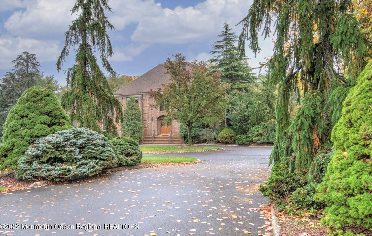 4 Premier Way, Millstone Township, NJ 07726-8668