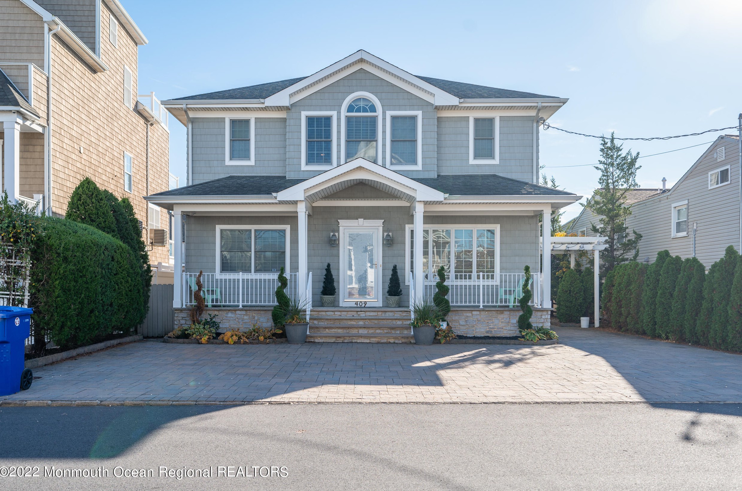 409 6th Ave, Pelican Island, NJ 08751