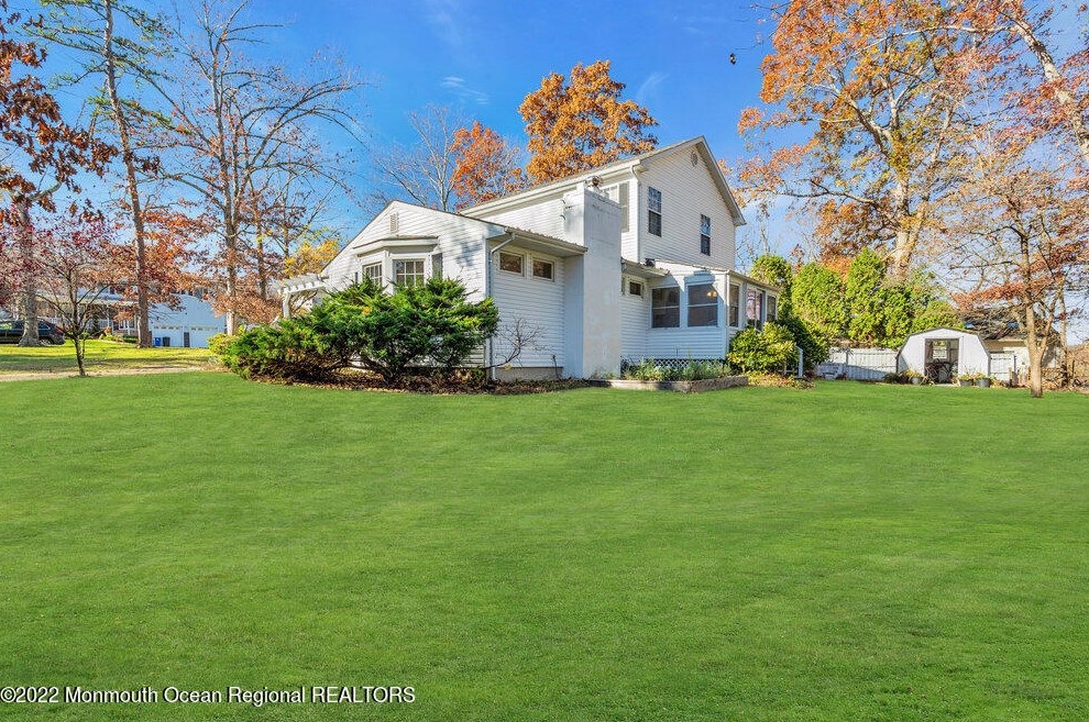 19 Elm St, Jackson Twp, NJ 08527
