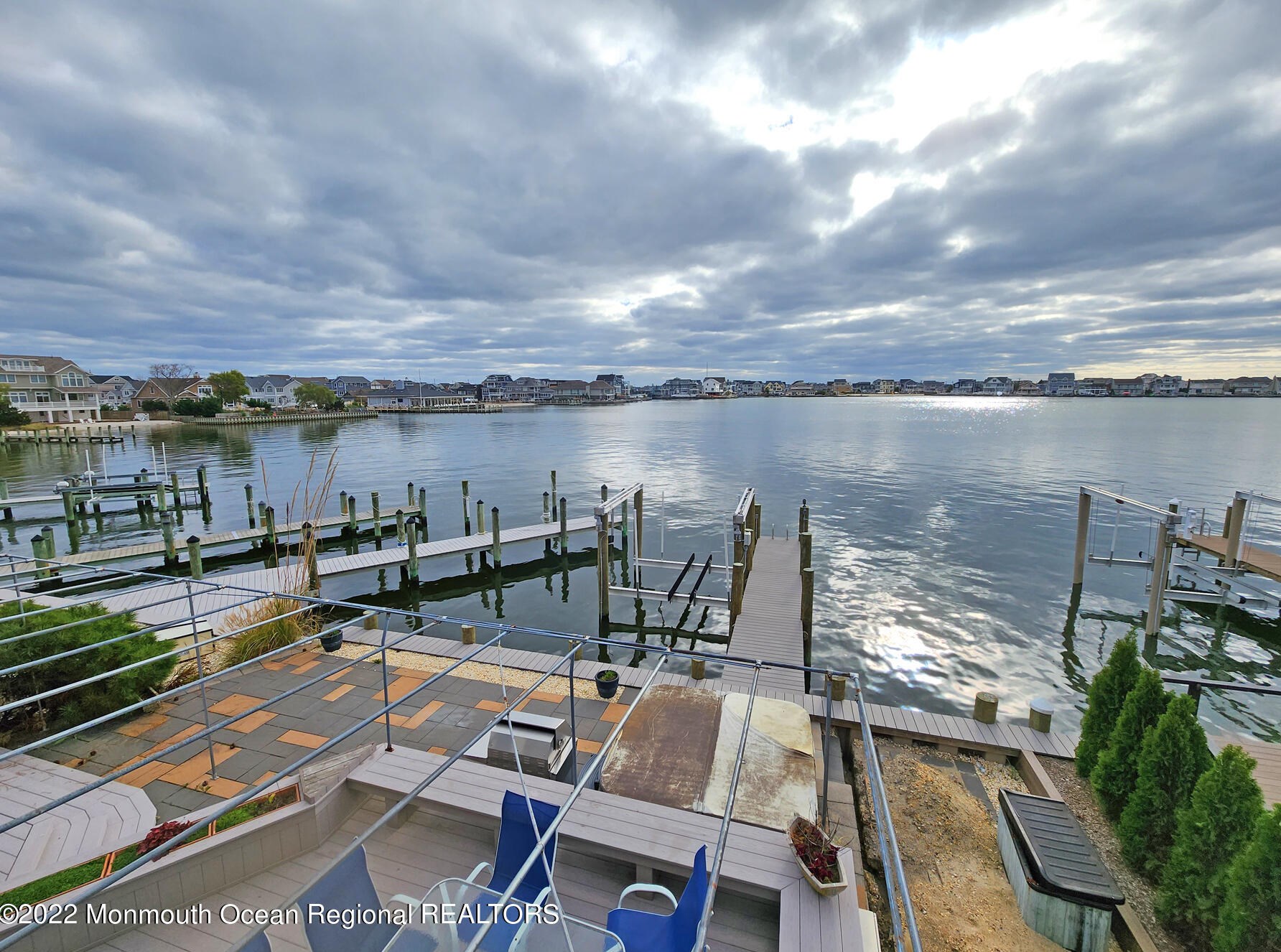 267 Harbor Ct, Normandy Beach, NJ 08739