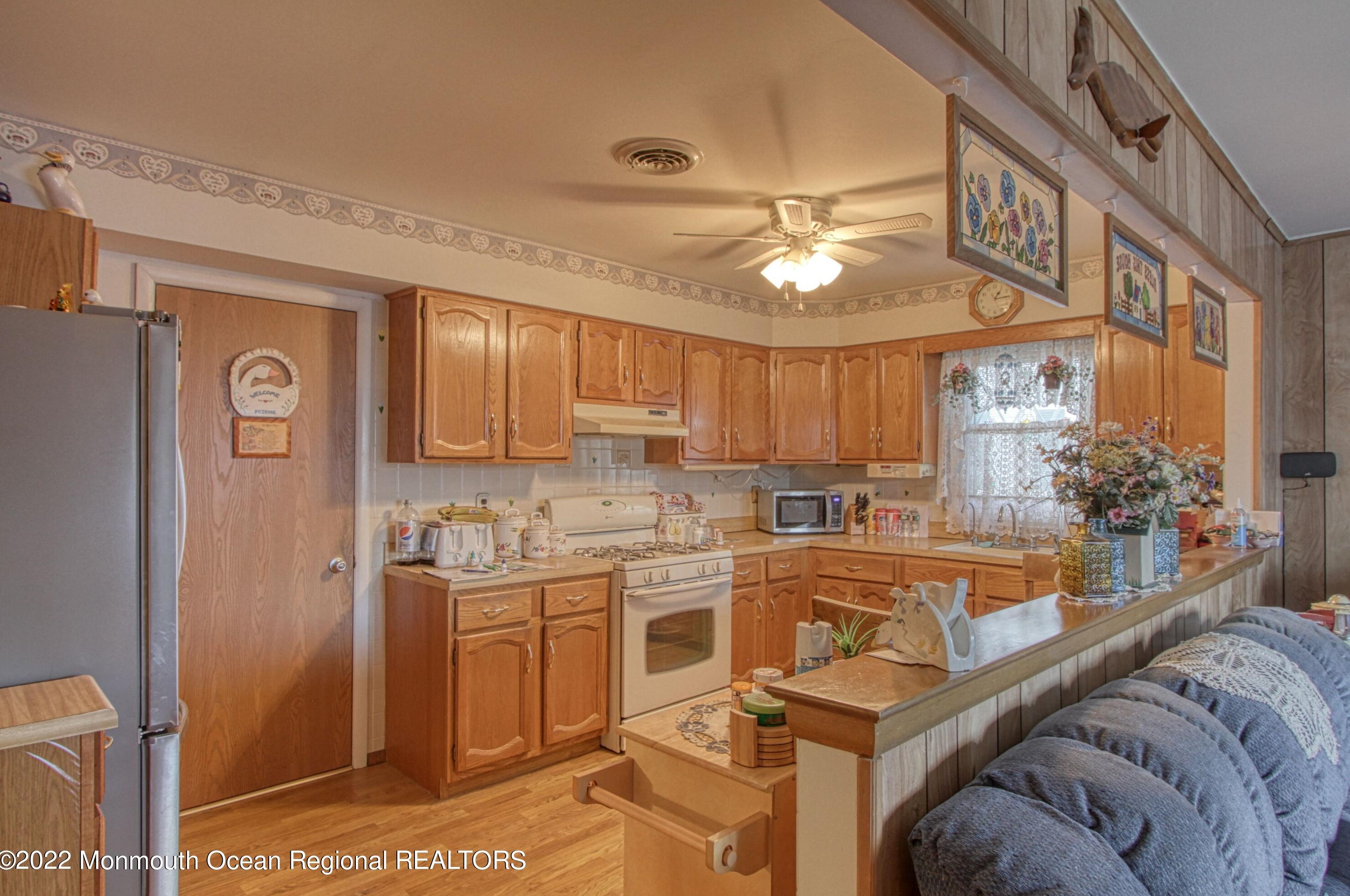 124 Whitmore Dr, Toms River, NJ 08757-5832