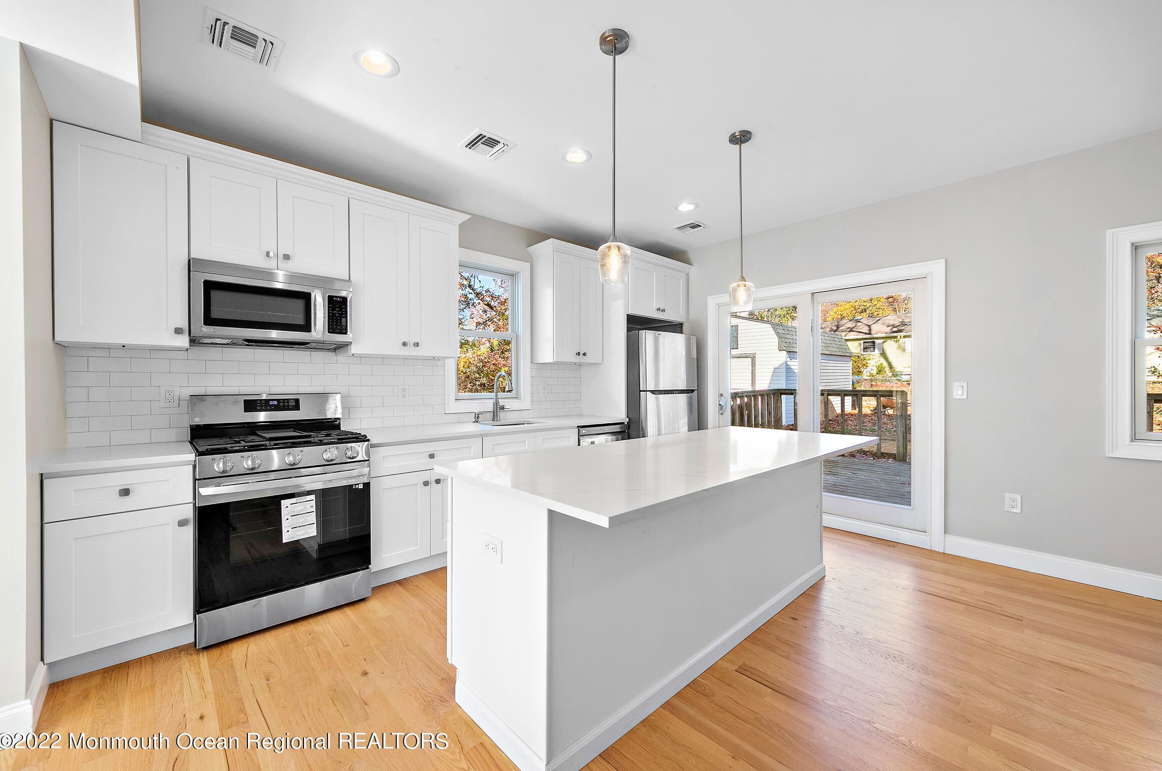 509 Middle Ln, Wall Township NJ  07731-1916 exterior