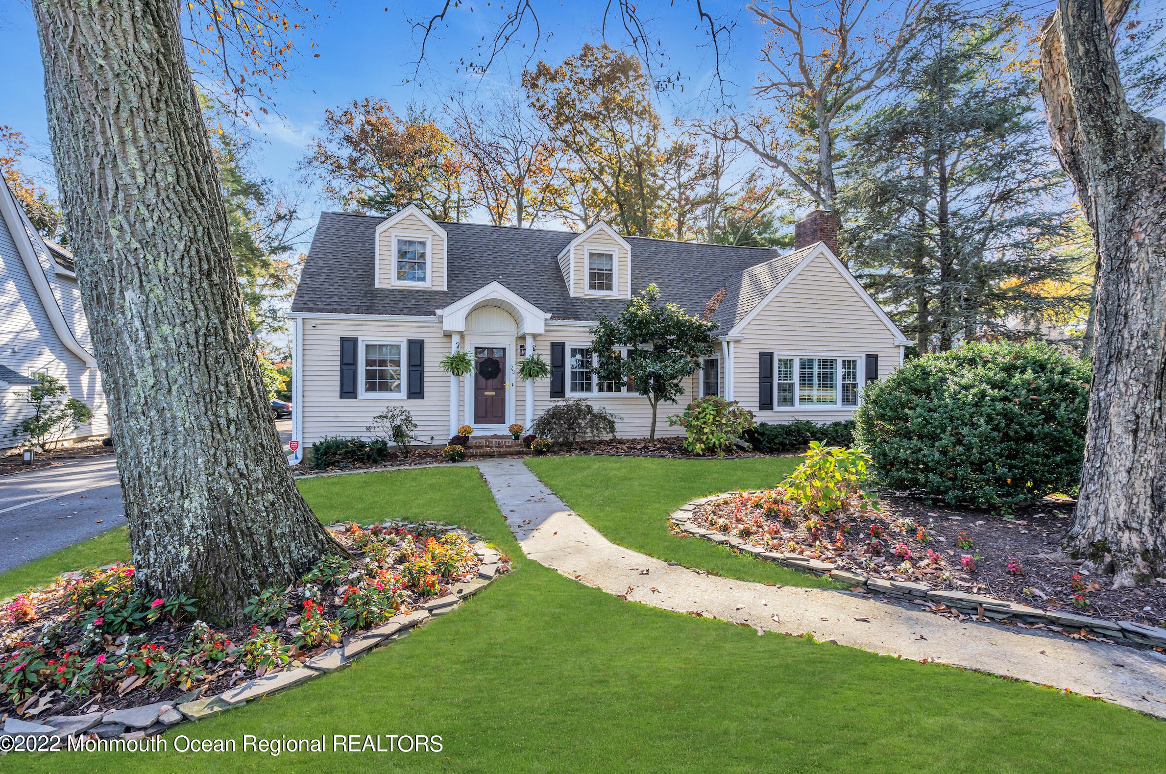 23 Cedar Dr, Toms River NJ  08753-6862 exterior