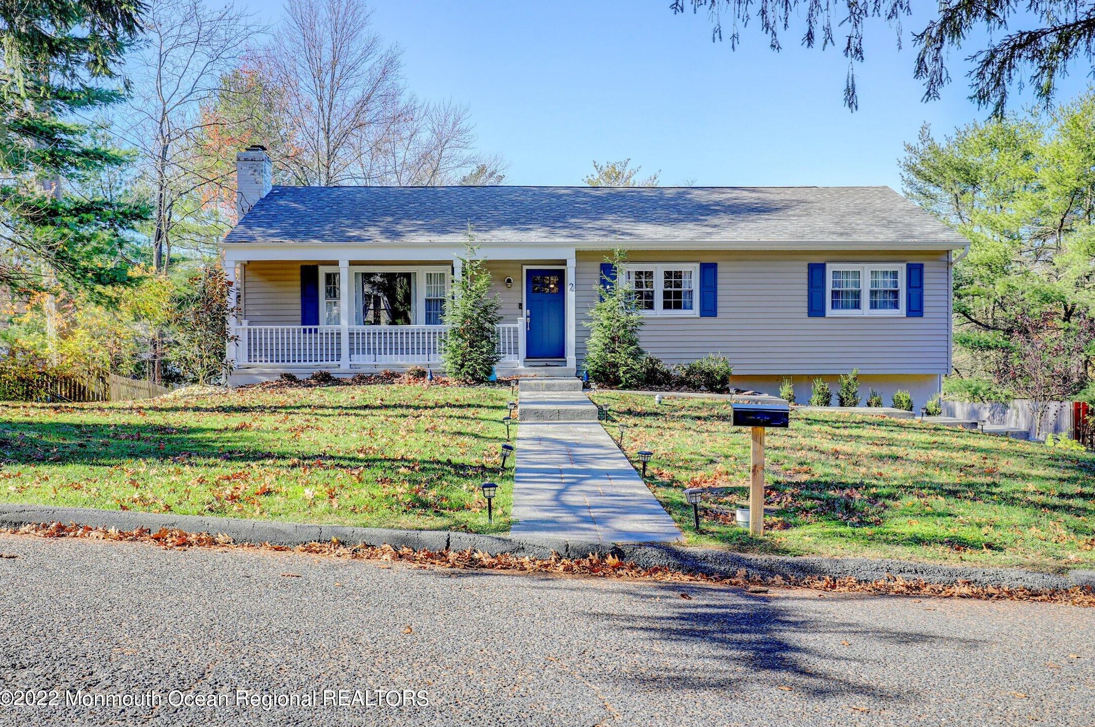 2 High St, Morganville, NJ 07751
