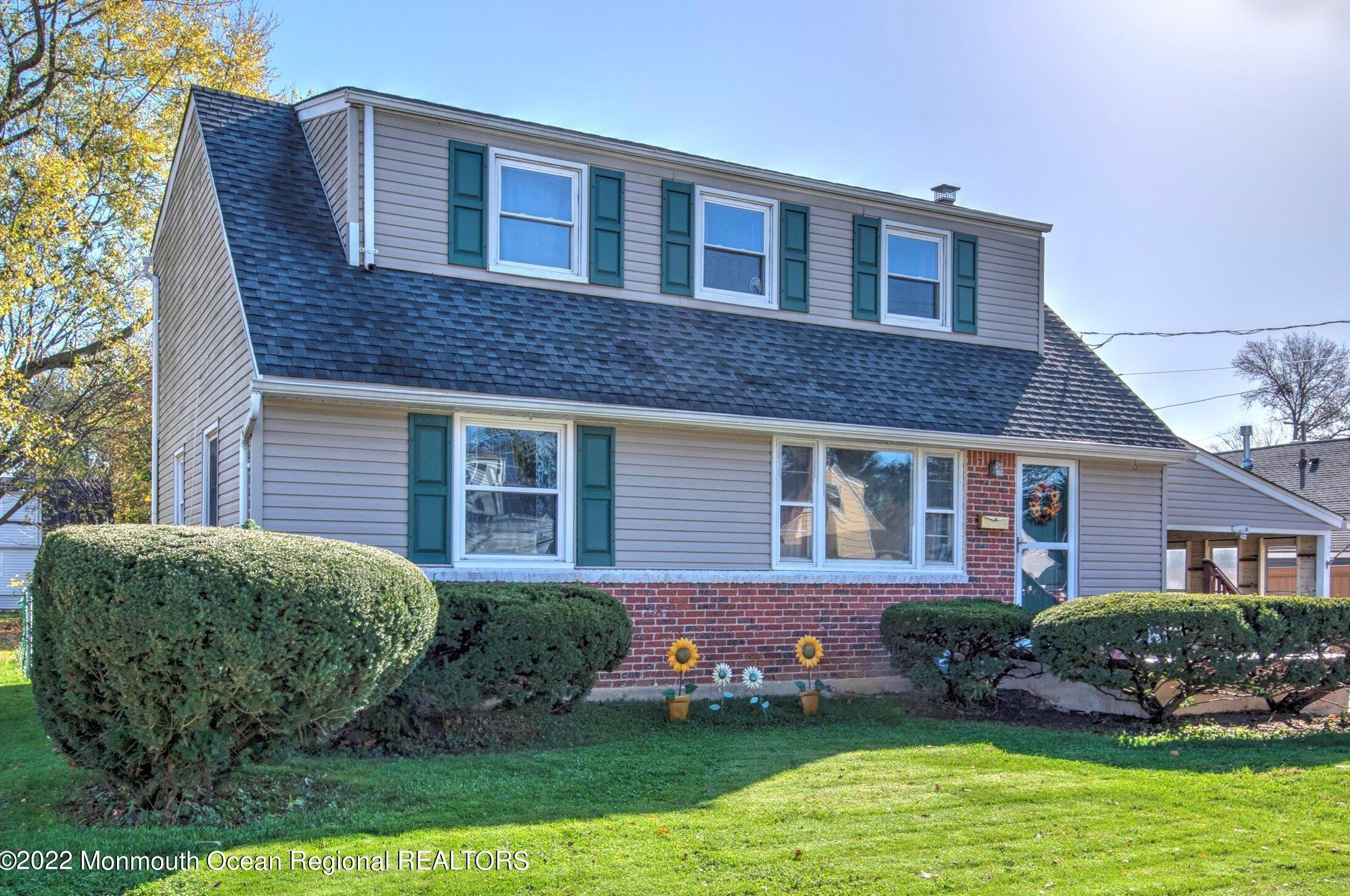 7 Runyon Ave, East Freehold, NJ 07728