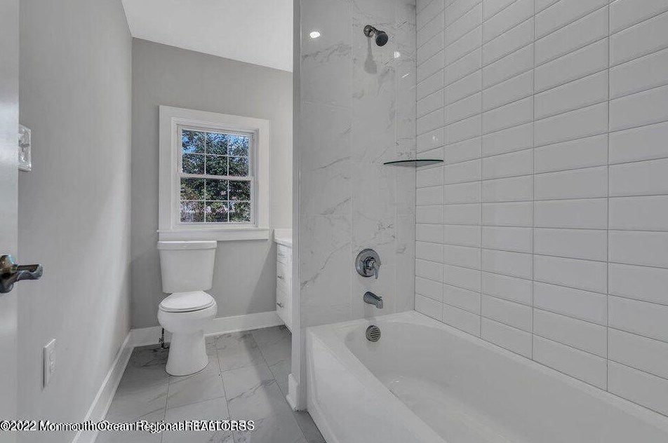 1809 10th Ave, Toms River NJ  08757-2938 exterior