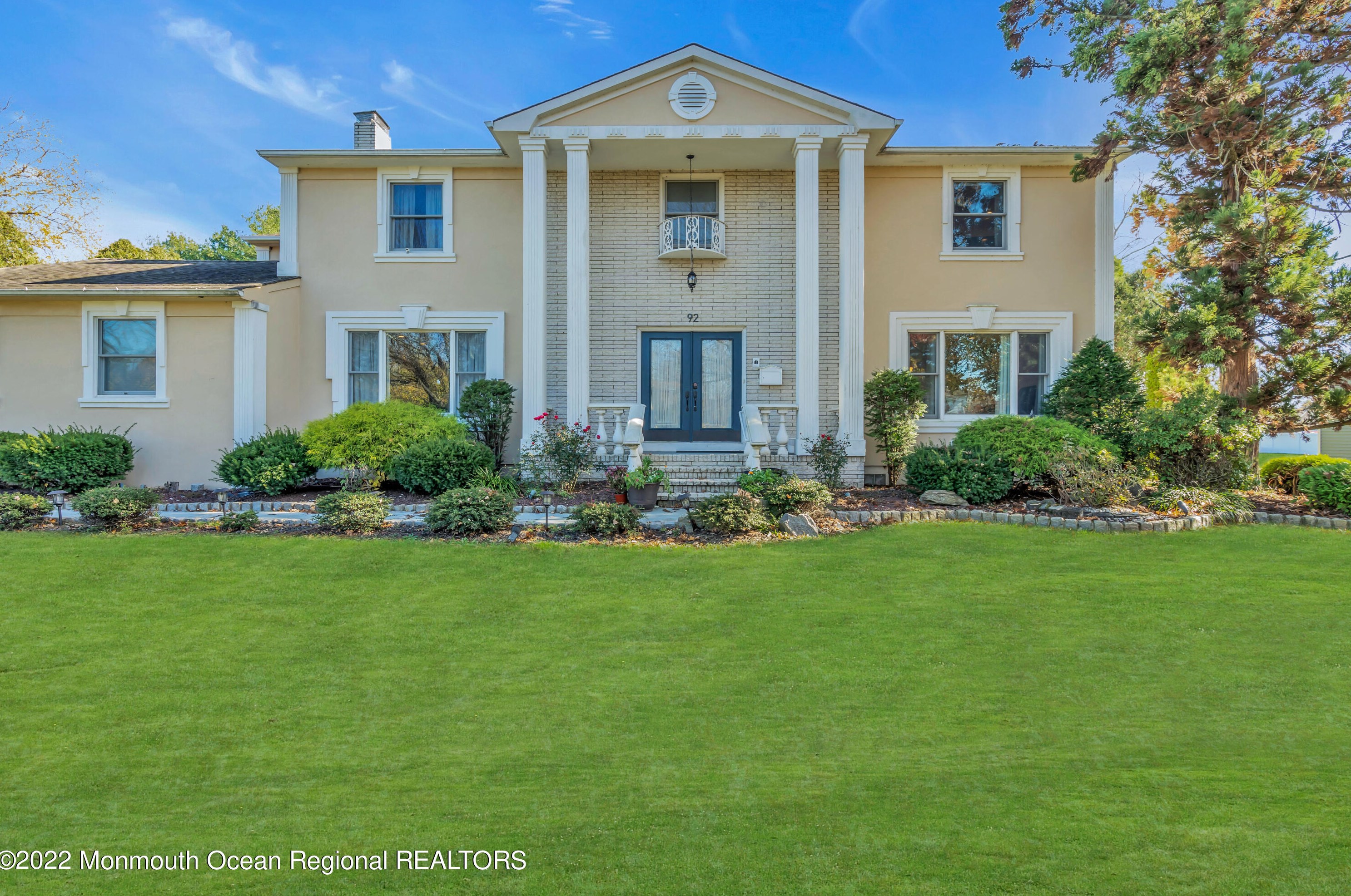 92 Old Post Rd, East Freehold, NJ 07728