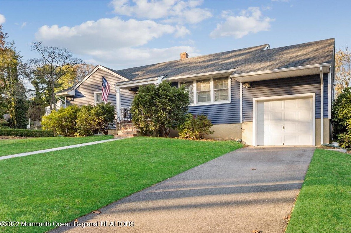 1204 Lenape Trl, Wall Township, NJ 08736-2345
