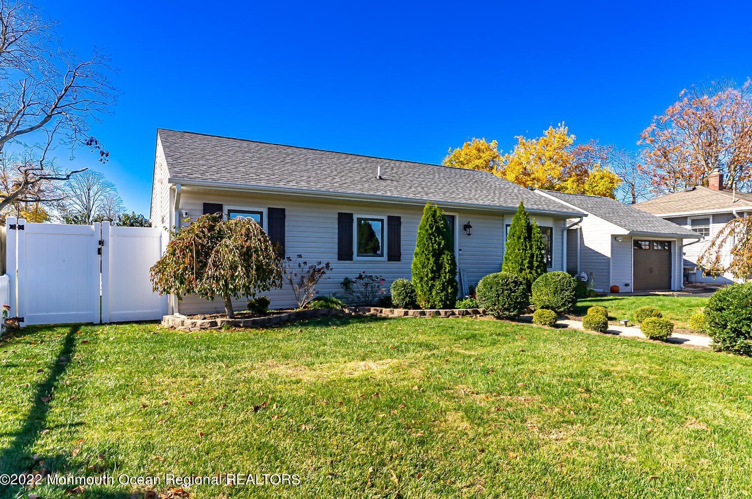 328 Hudson Dr, Bricktown, NJ 08723