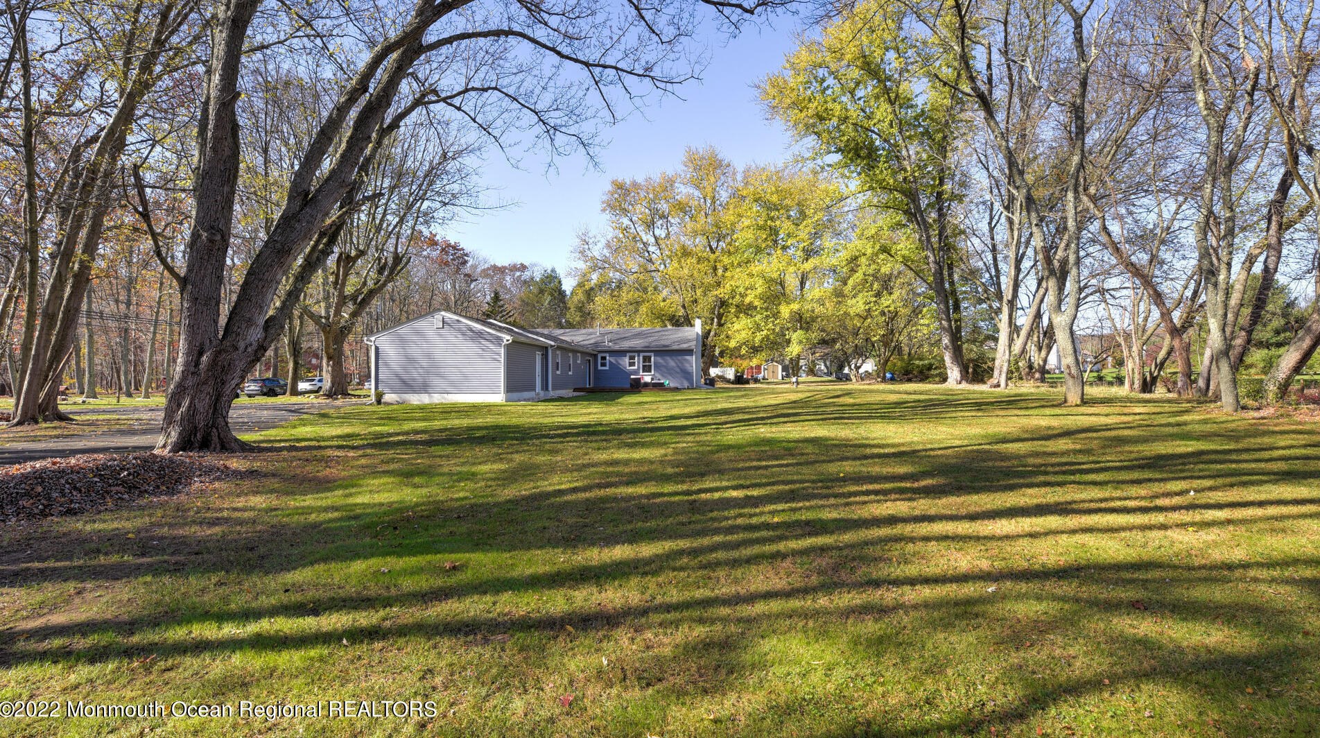 204 Paint Island Spring Rd, Millstone Township NJ  08510-7955 exterior