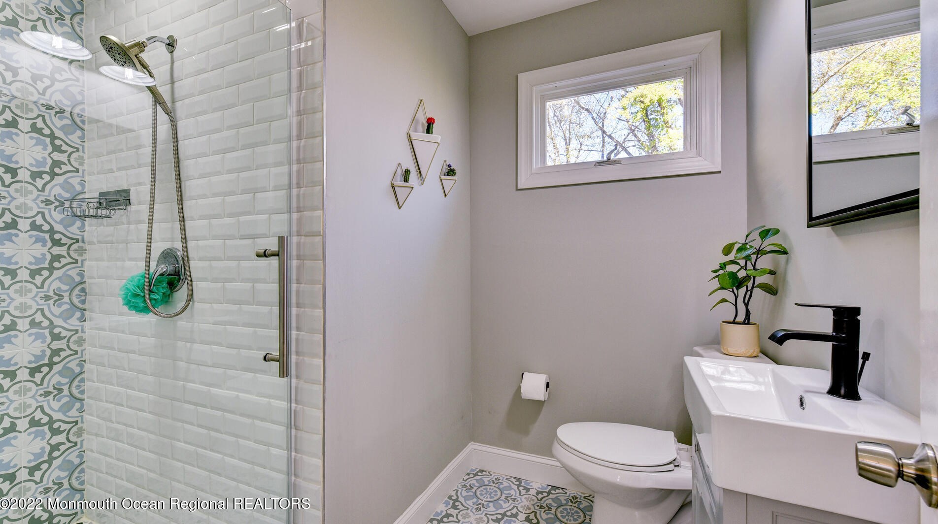 204 Paint Island Spring Rd, Millstone Township NJ  08510-7955 exterior