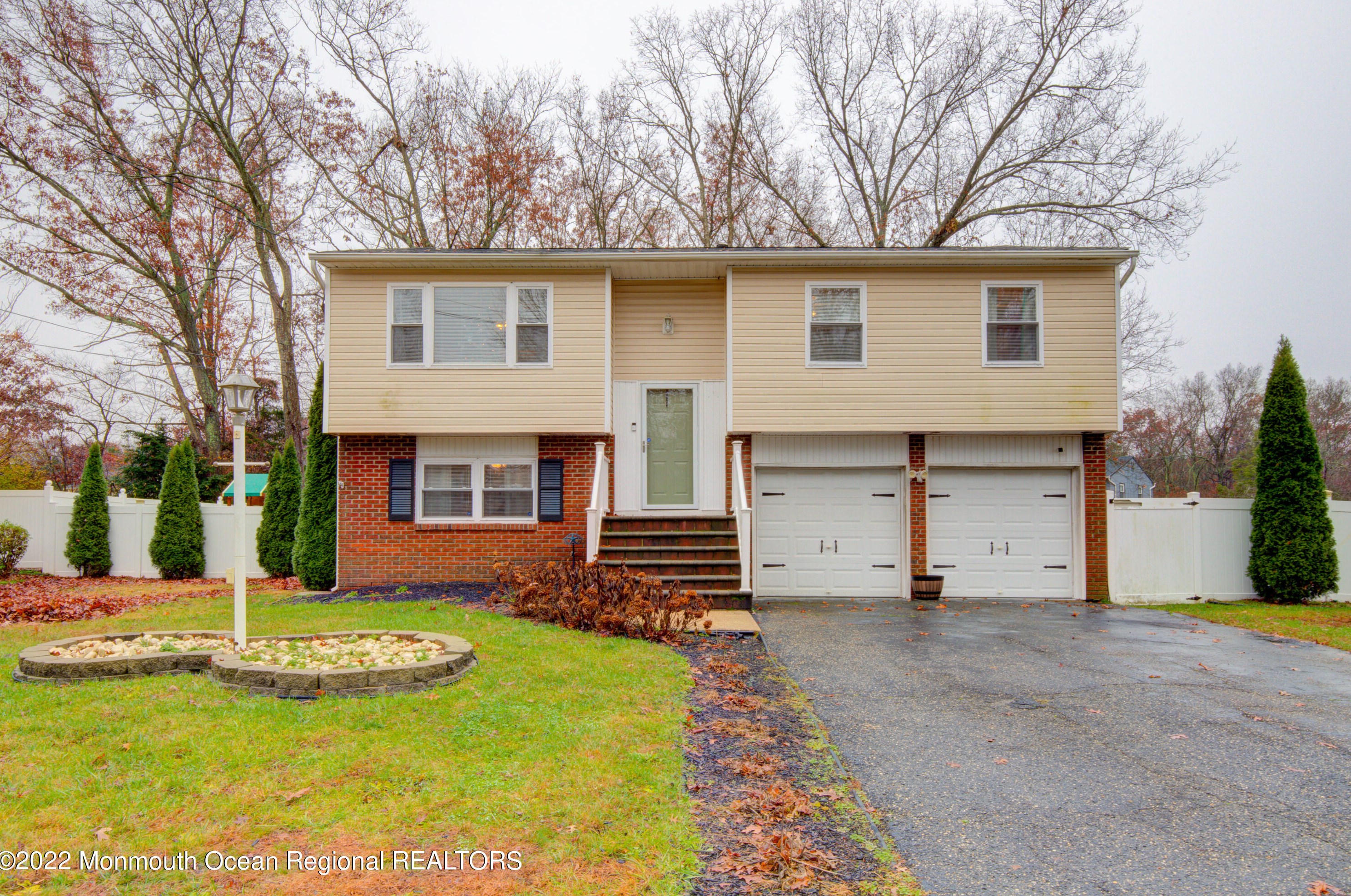 194 Pheasant Dr, Berkeley Township, NJ 08721
