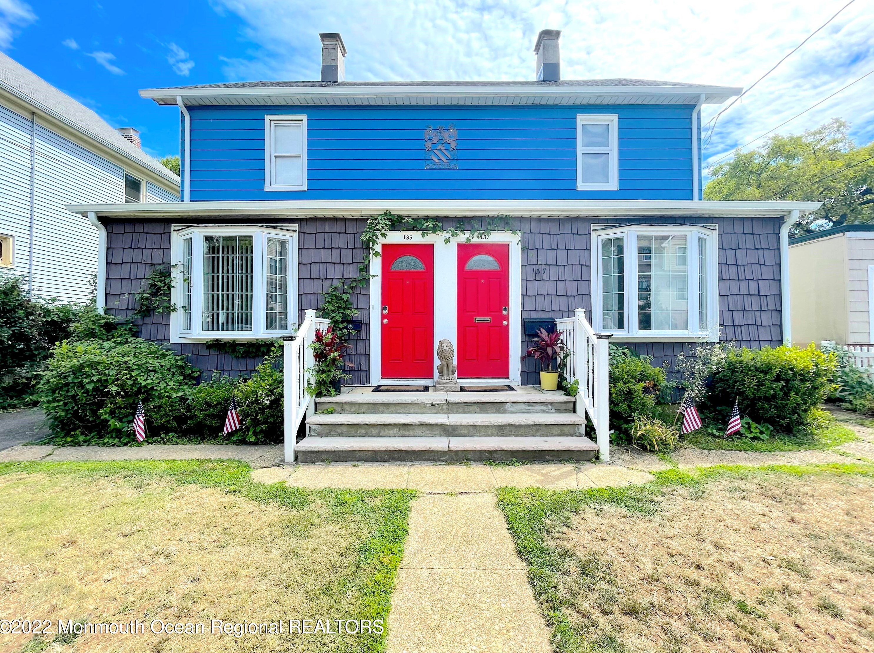 135 Oakland St, Tinton Falls, NJ 07701