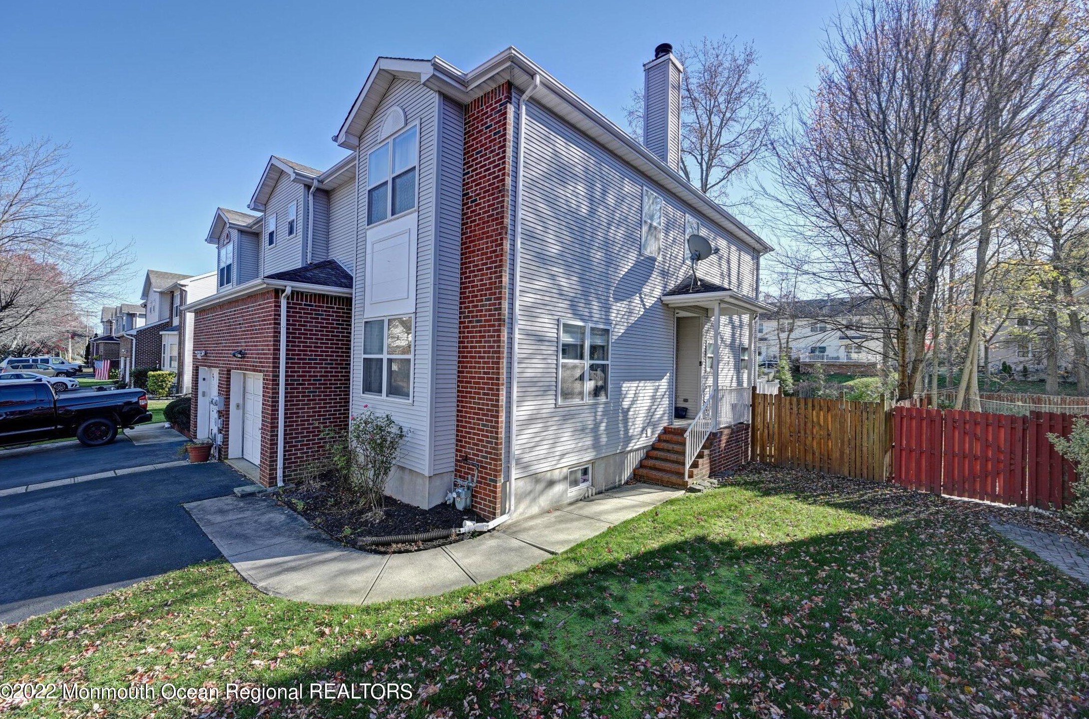 25 Burke St, Millstone Township, NJ 07726-5015
