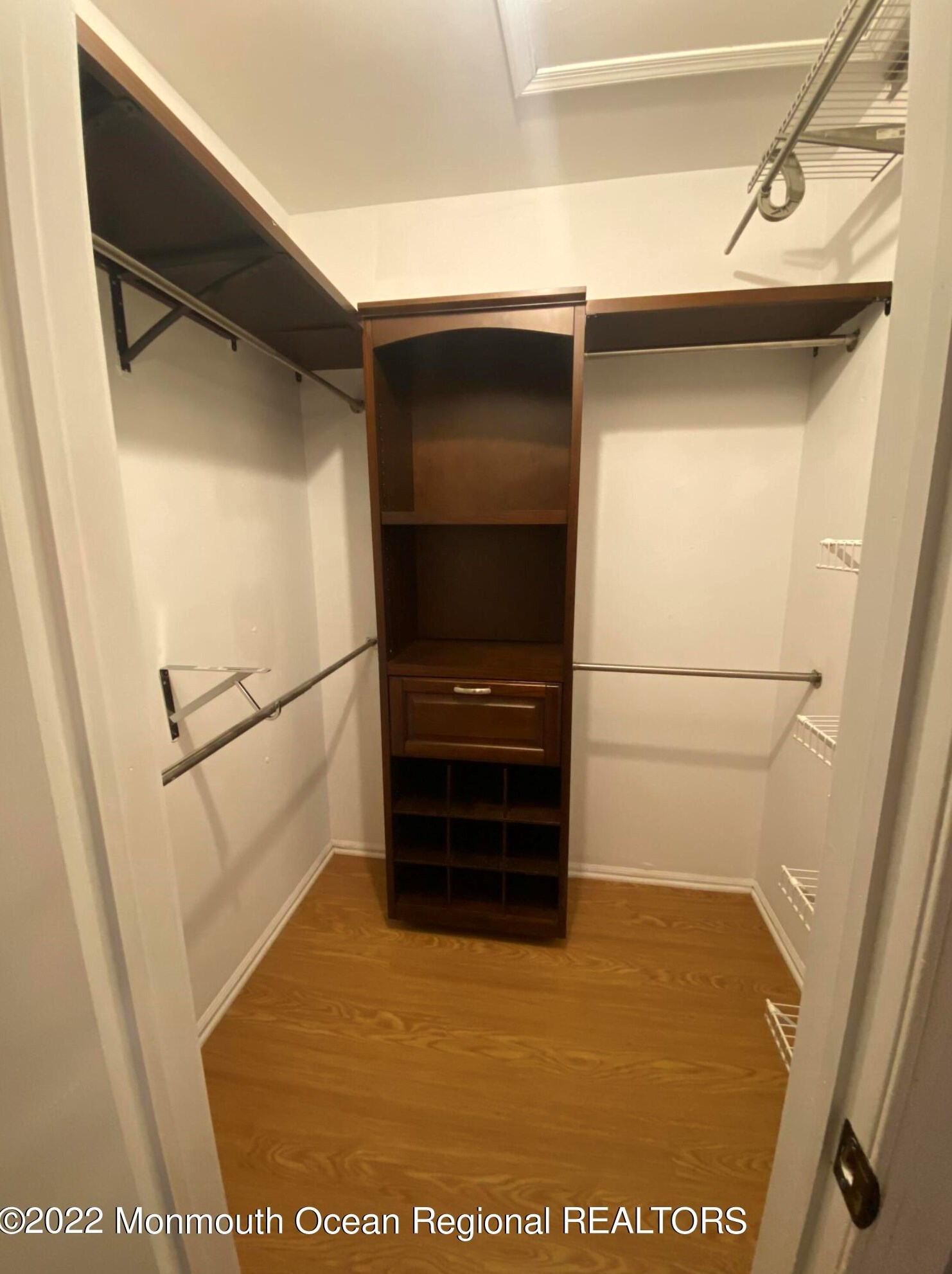 11 Duncan Way, East Freehold NJ  07728-4349 exterior