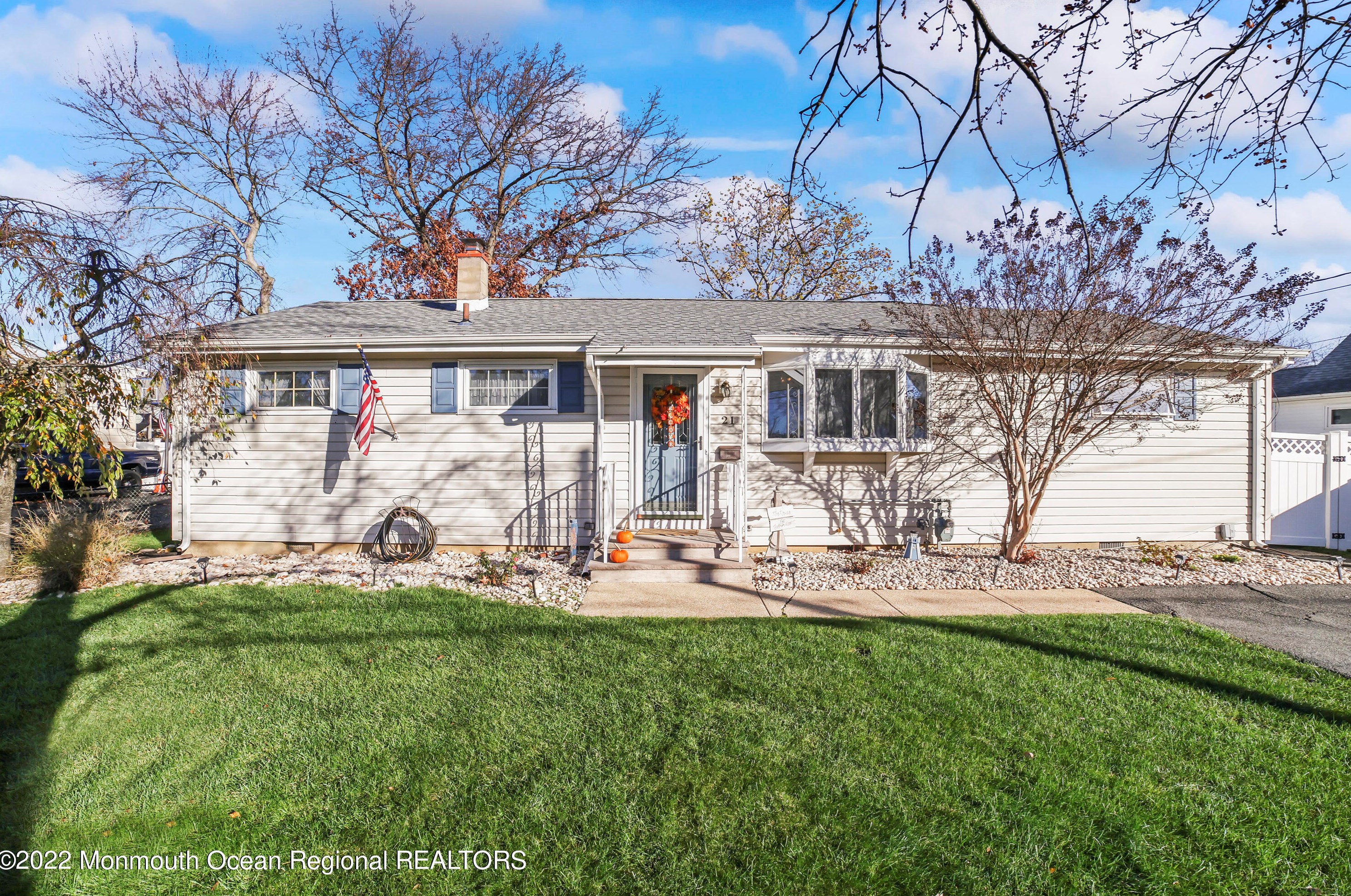 21 Winthrop Pl, Hazlet, NJ 07730