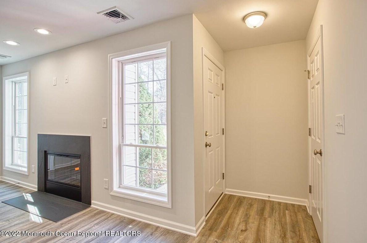 375 Yorkshire Pl #375, Morganville, NJ 07751