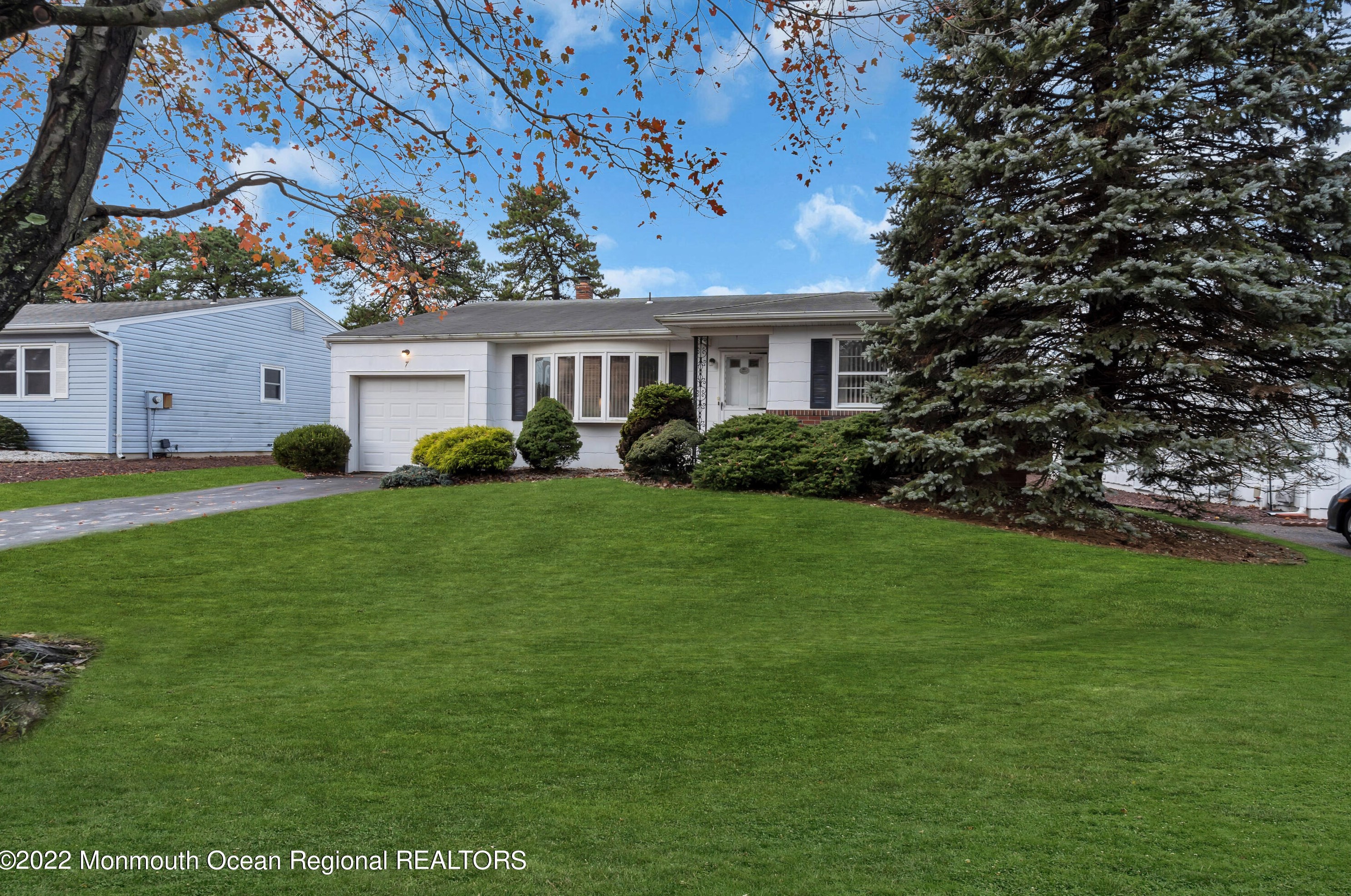 7 Piermont Rd, Toms River, NJ 08757-6367