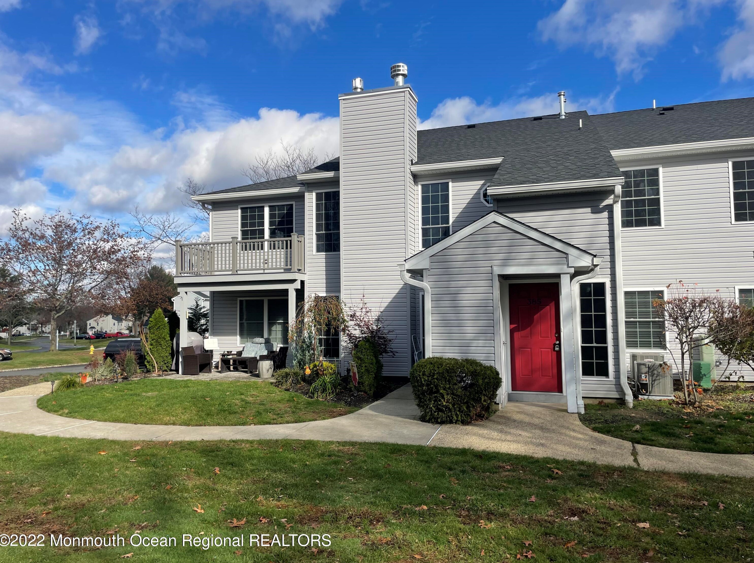 385 Yorkshire Pl, Morganville, NJ 07751
