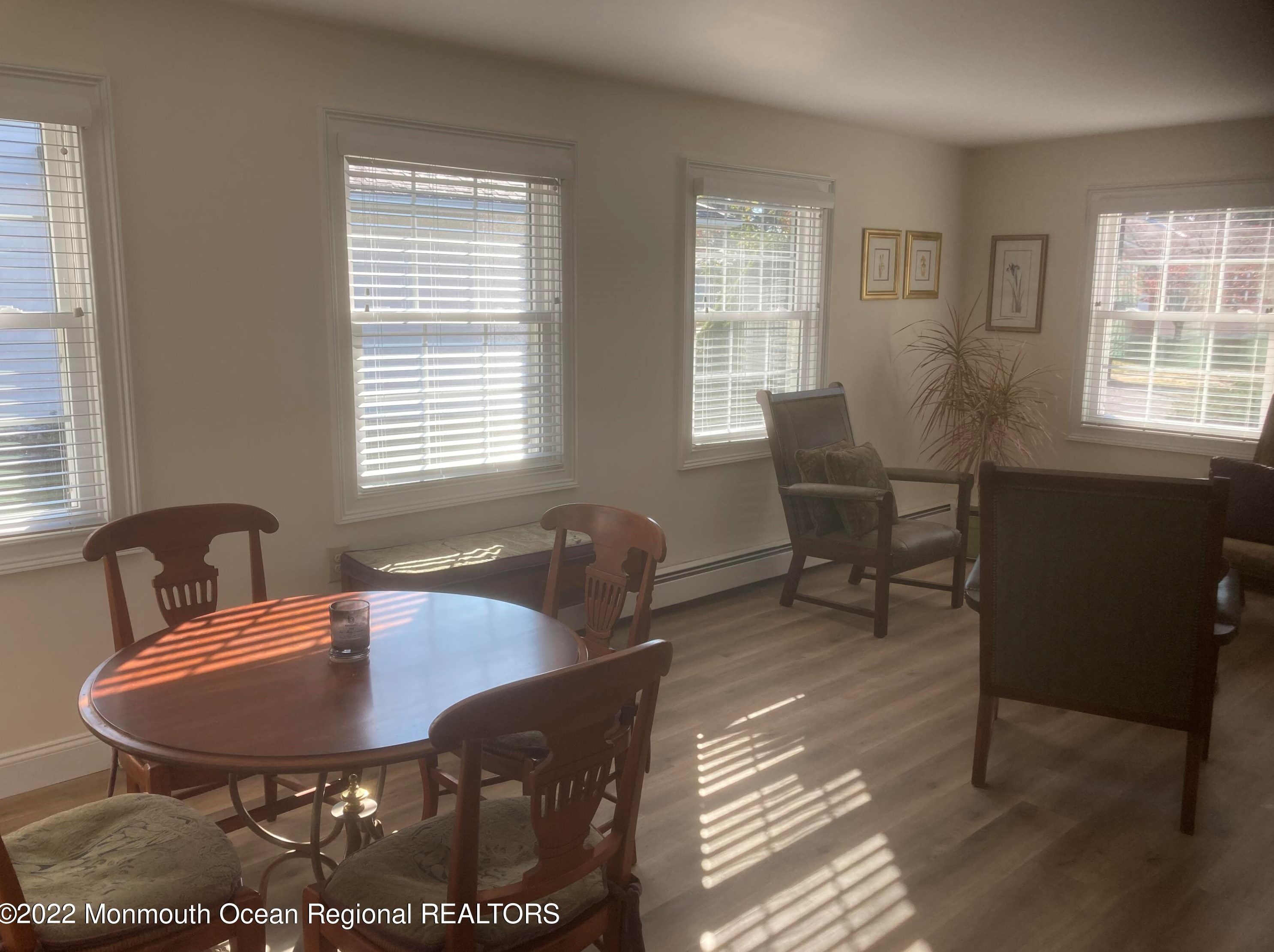 6 Morongo Ct, Toms River, NJ 08757-5760