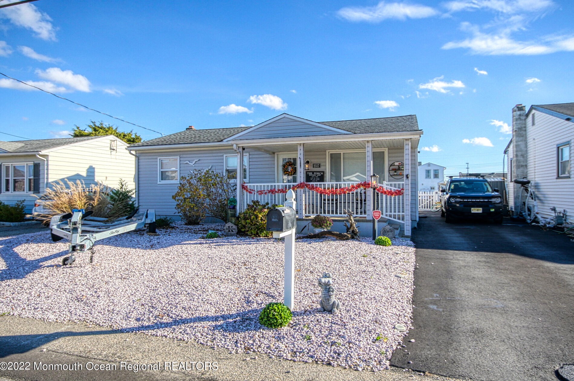 2517 Hiering Rd, Toms River, NJ 08753-4613