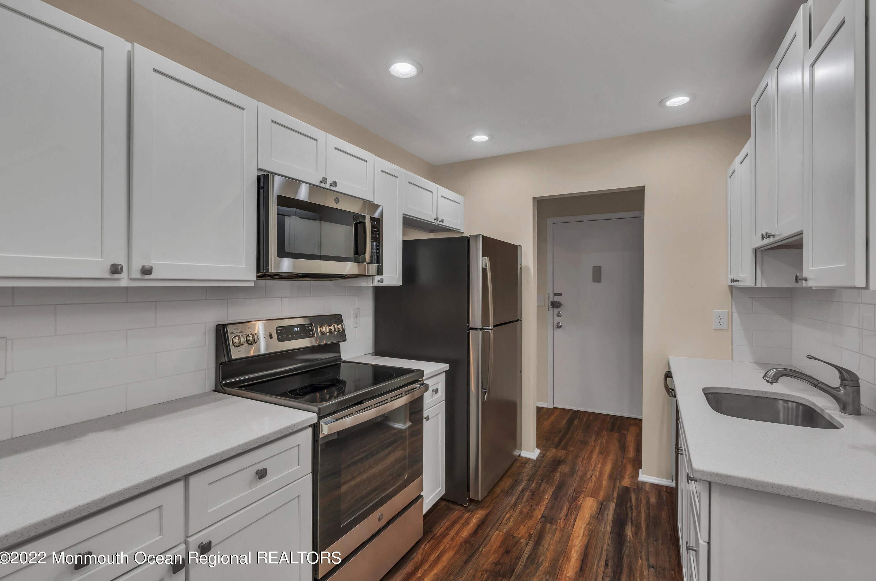 229 Medford Ct Unit G, Millstone Township, NJ