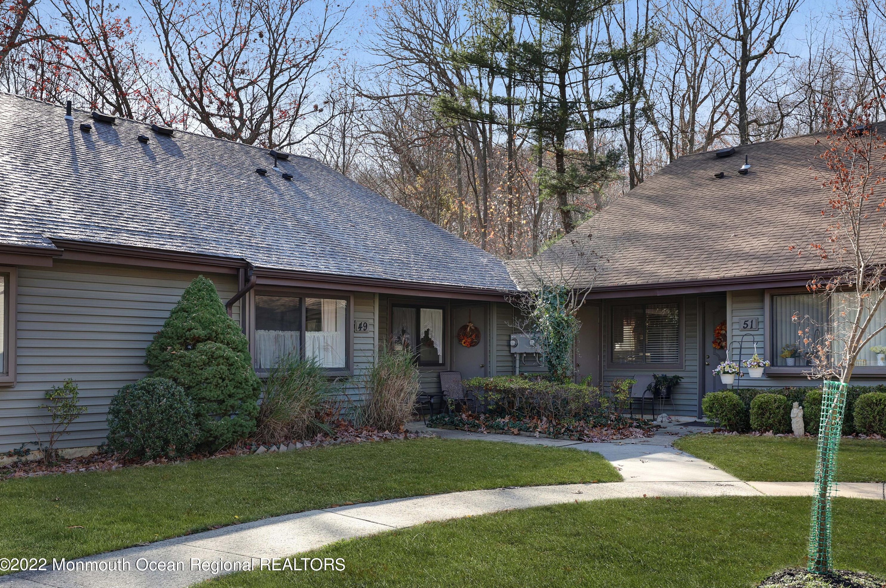 49 Western Reach, Tinton Falls, NJ 07701