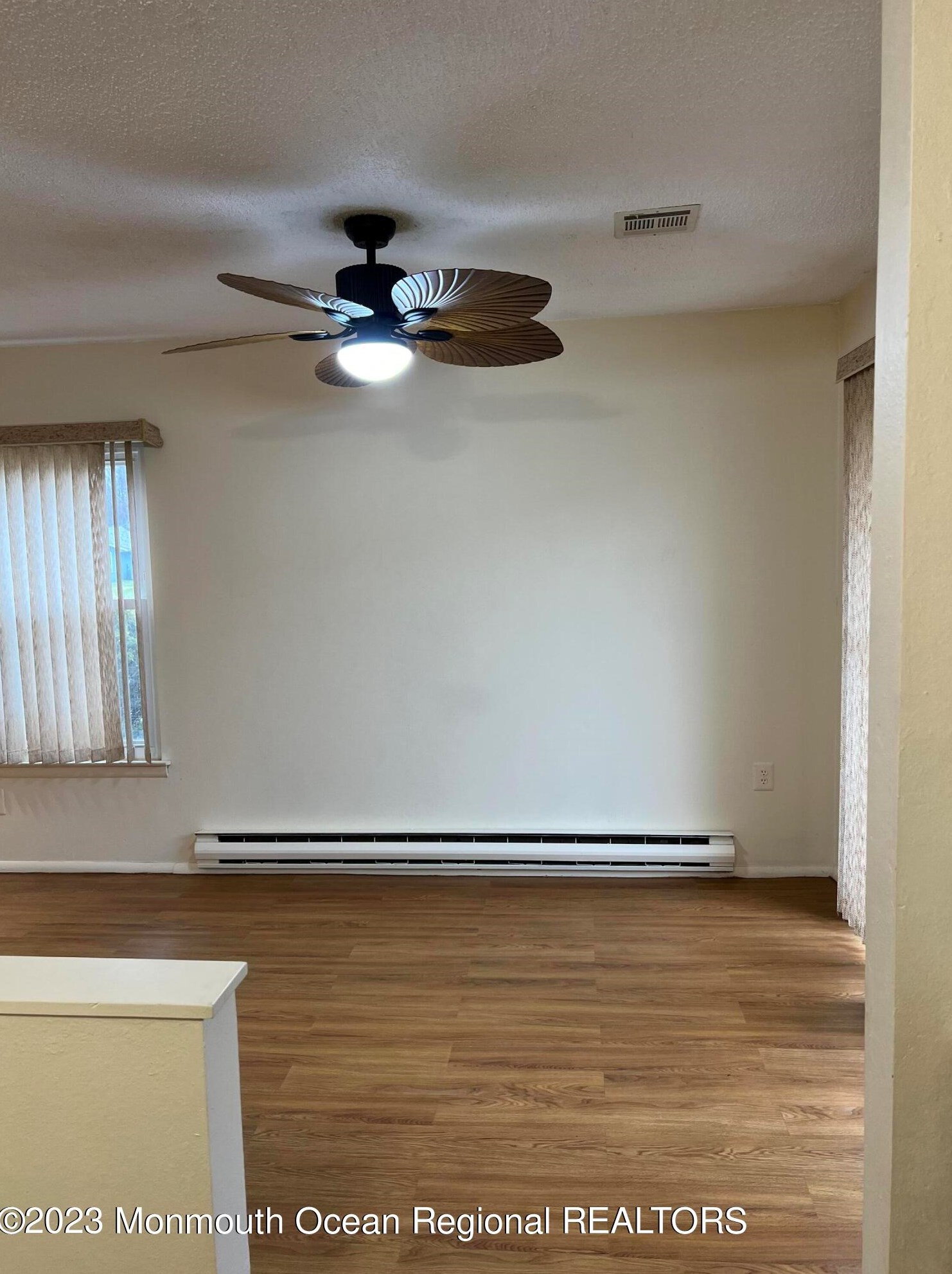 527 Belford Rd, Monroe Twp NJ 08831-7620 exterior