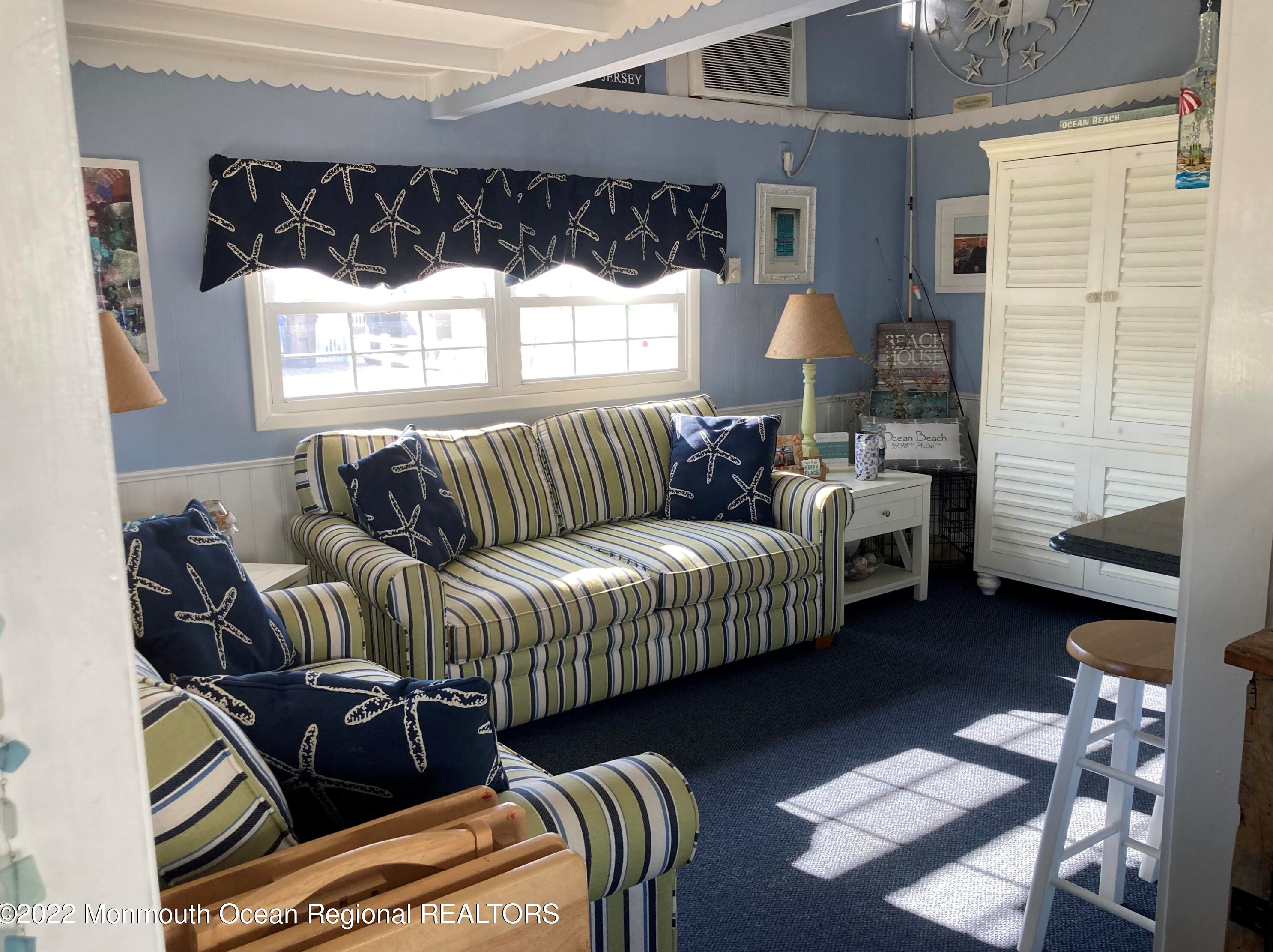 34 E Tarpon Way, Lavallette, NJ 08735