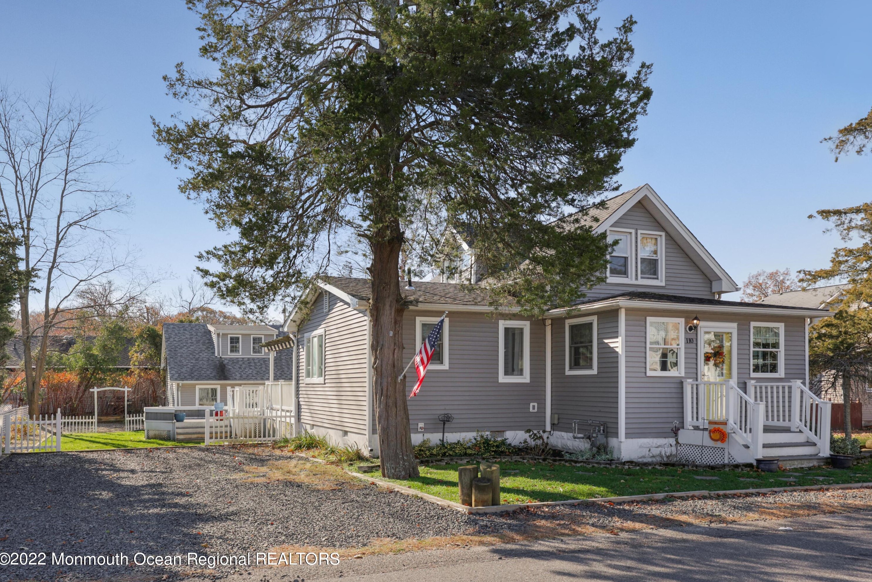 110 Point Pleasant Ave, Ocean Gate, NJ 08740-1397
