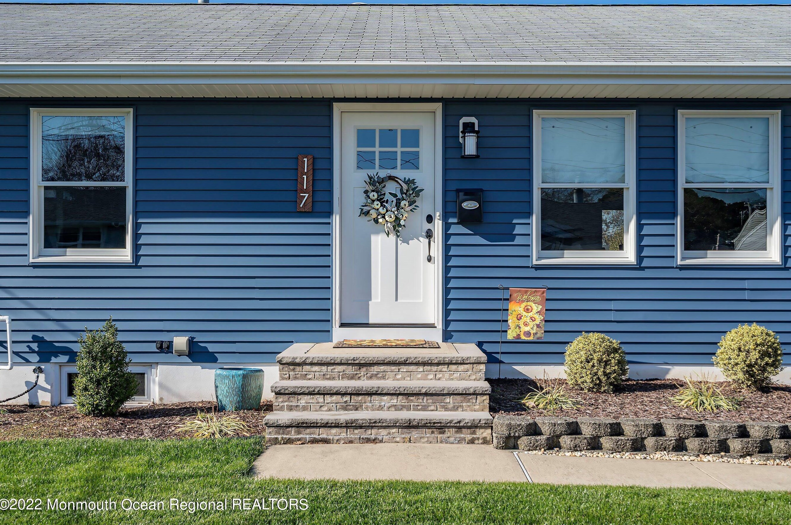 117 Fairway Dr, Bricktown, NJ 08724