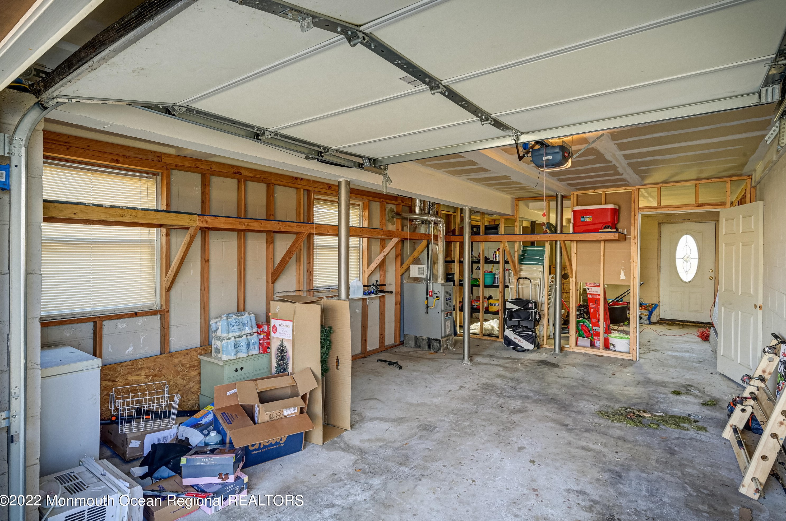 8 Shore St, Ideal Beach NJ  07734-1215 exterior